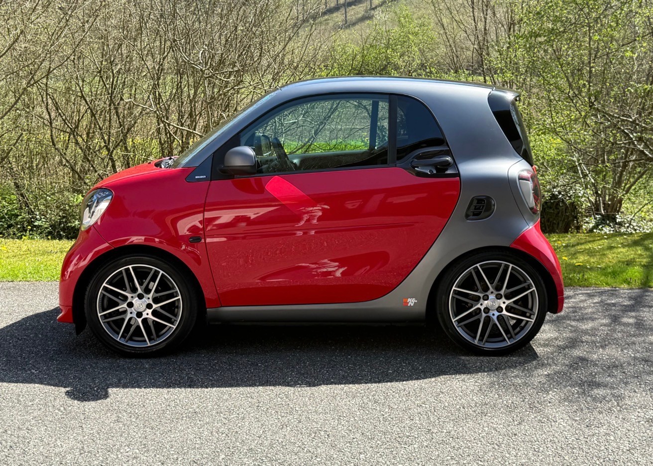 SMART fortwo Brabus twinmatic-image-1