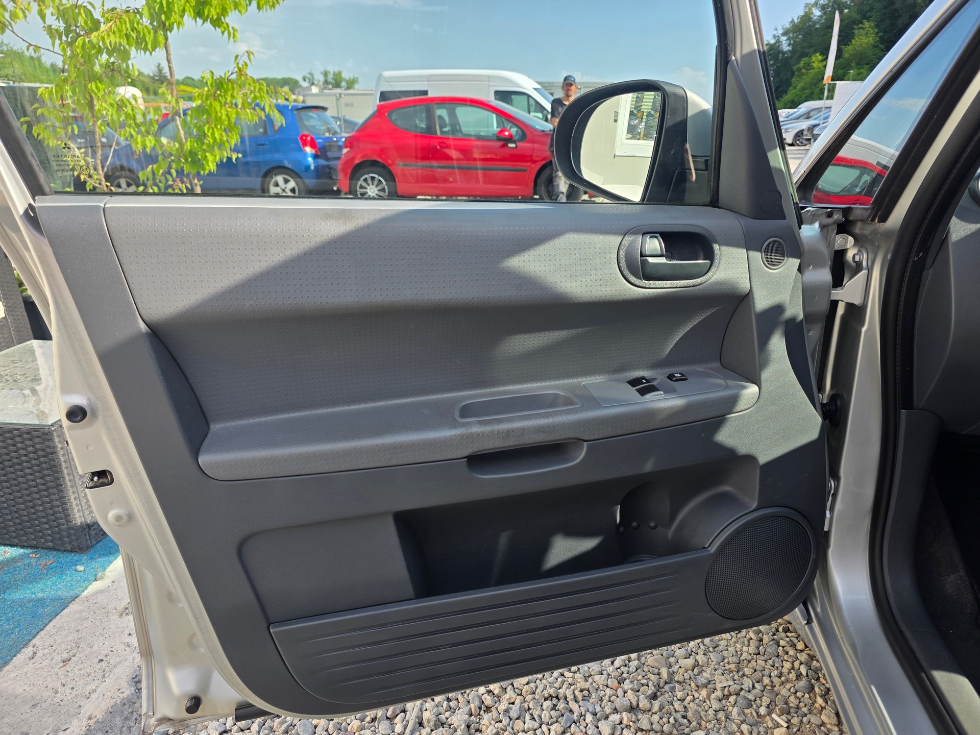 MITSUBISHI Colt 1.3 16V Celebration 30 *** AB MFK BIS 02.2027 / Frisch ab Service / Gratis Lieferung ***-image-10