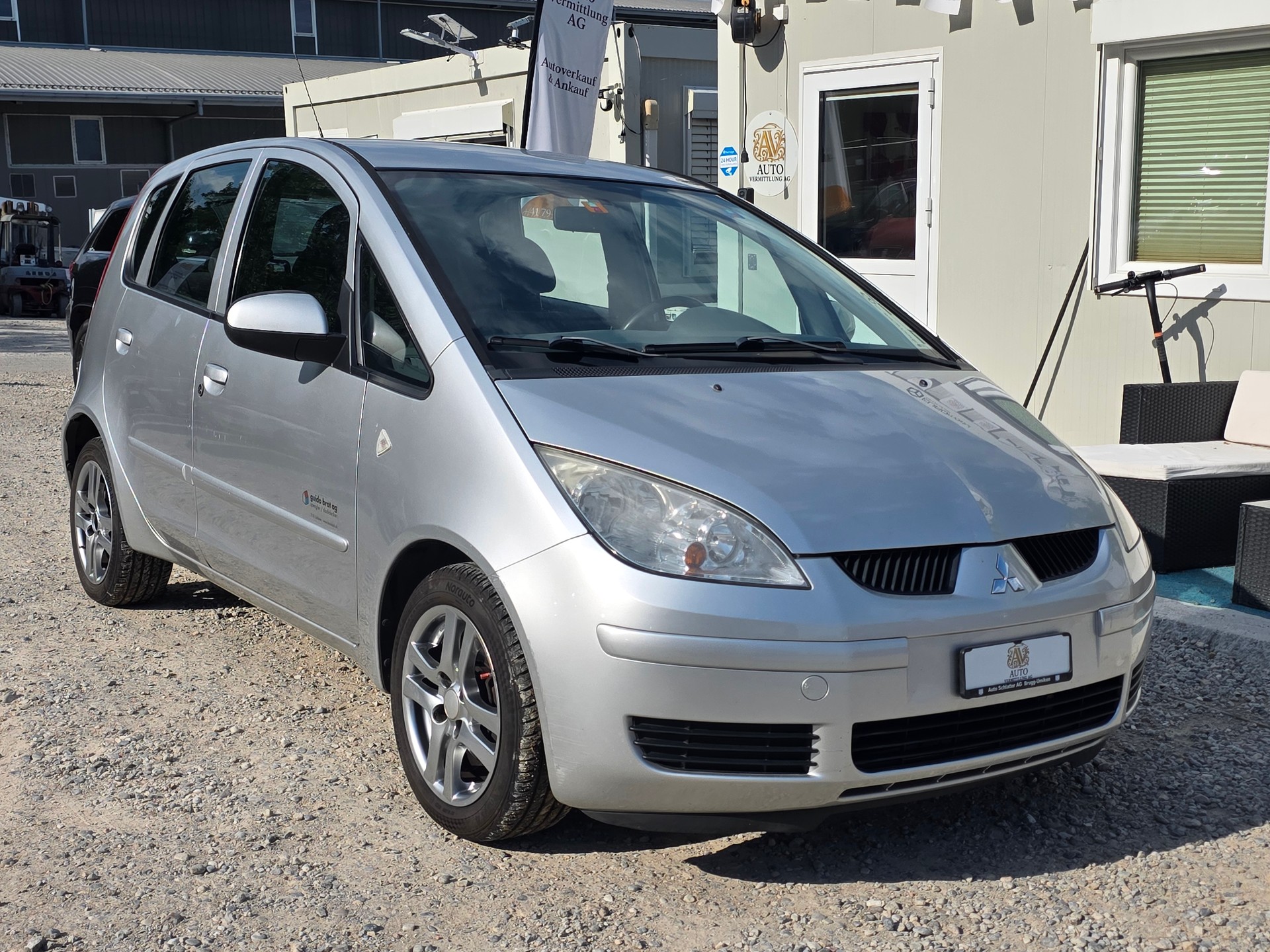 MITSUBISHI Colt 1.3 16V Celebration 30 *** AB MFK BIS 02.2027 / Frisch ab Service / Gratis Lieferung ***-image-6
