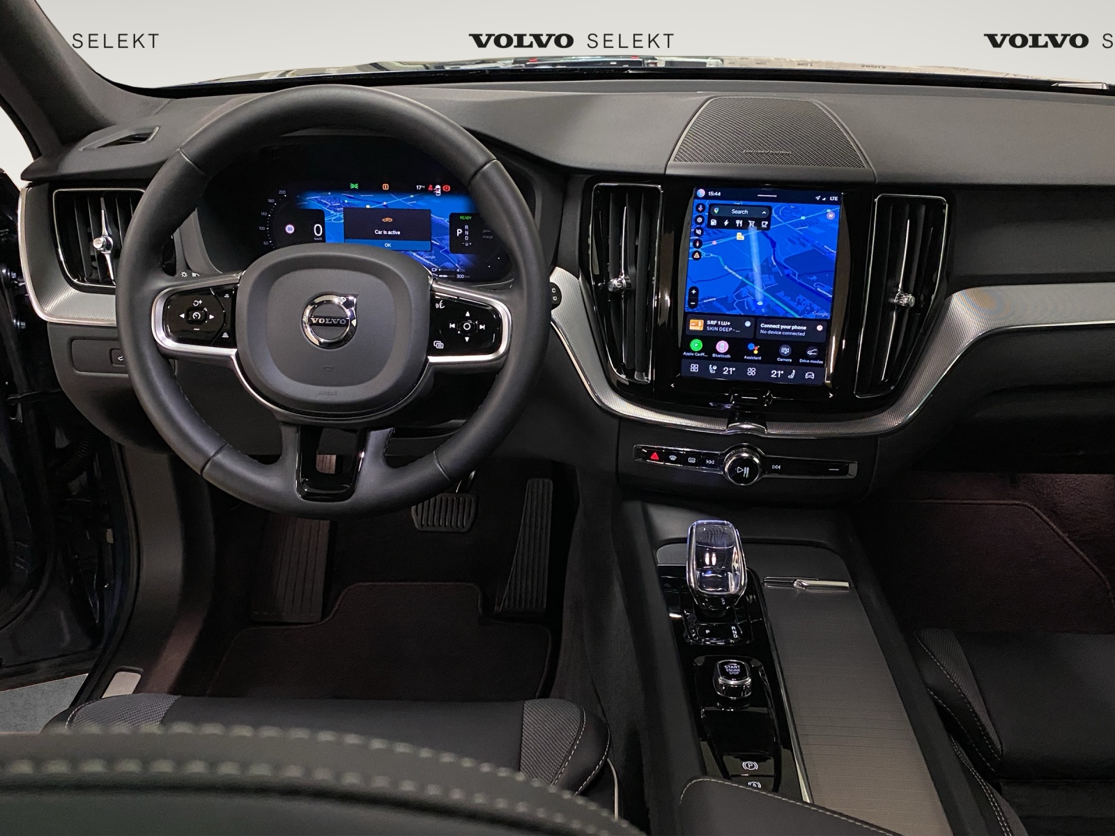 VOLVO XC60 2.0 T6 TE Plus Dark eAWD-image-9