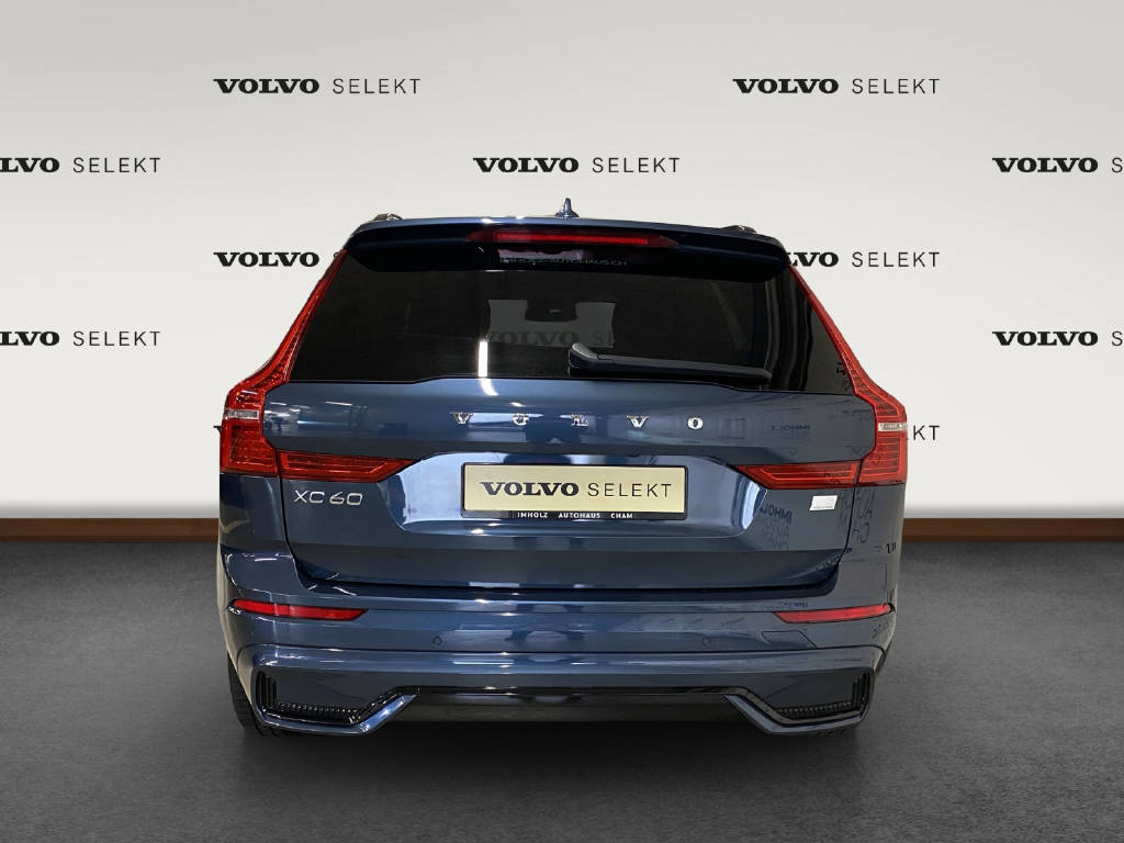VOLVO XC60 2.0 T6 TE Plus Dark eAWD-showroom-element-3