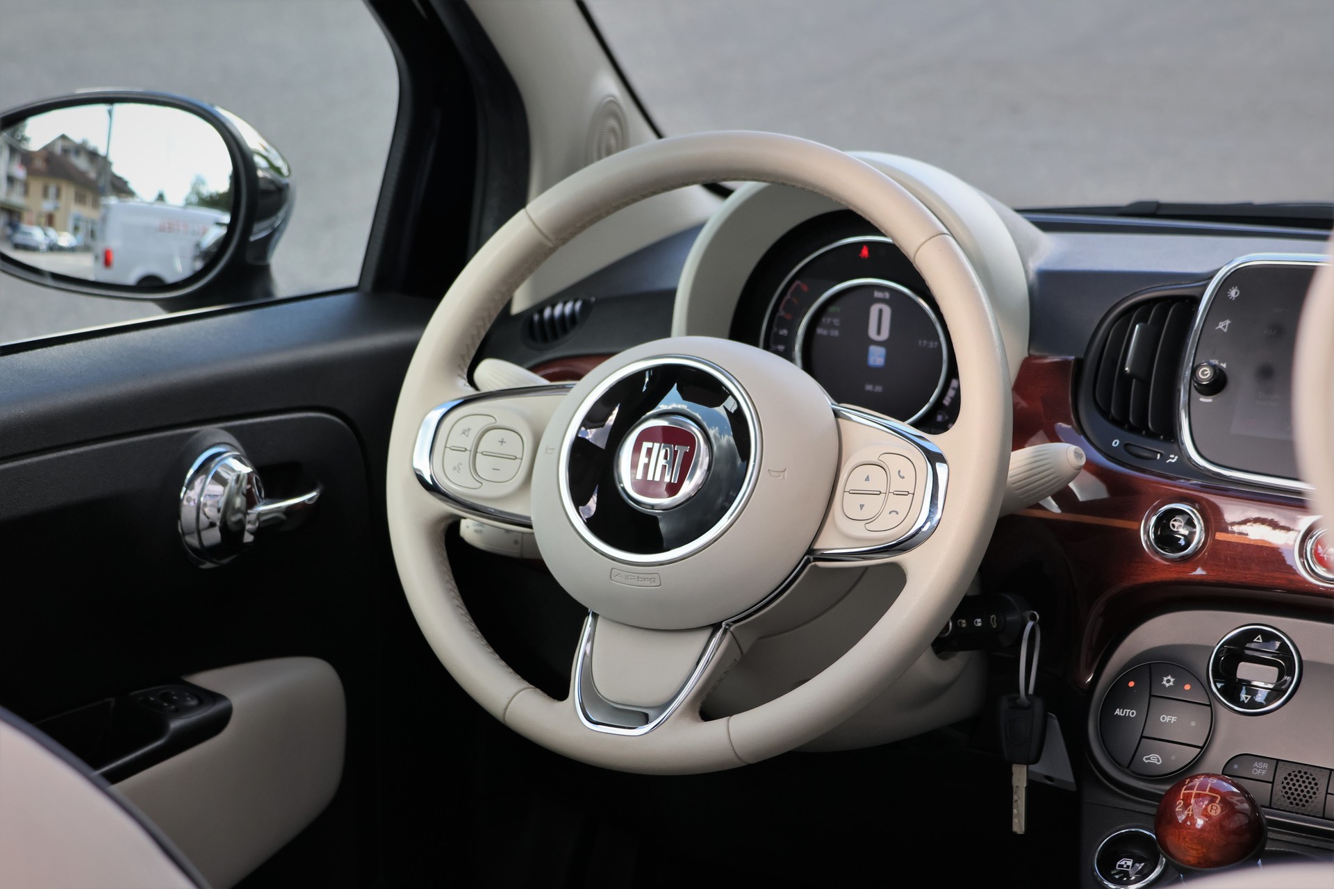 FIAT 500C 1.2 Riva Speziale-image-13