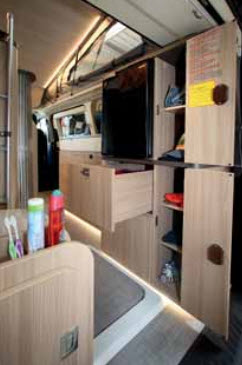 FORD TRANSIT CUSTOM-image-13