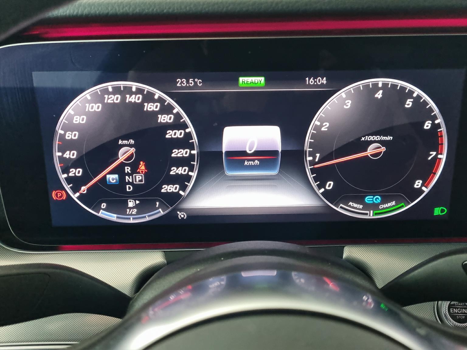MERCEDES-BENZ E 200 AMG Line Coupé-image-10