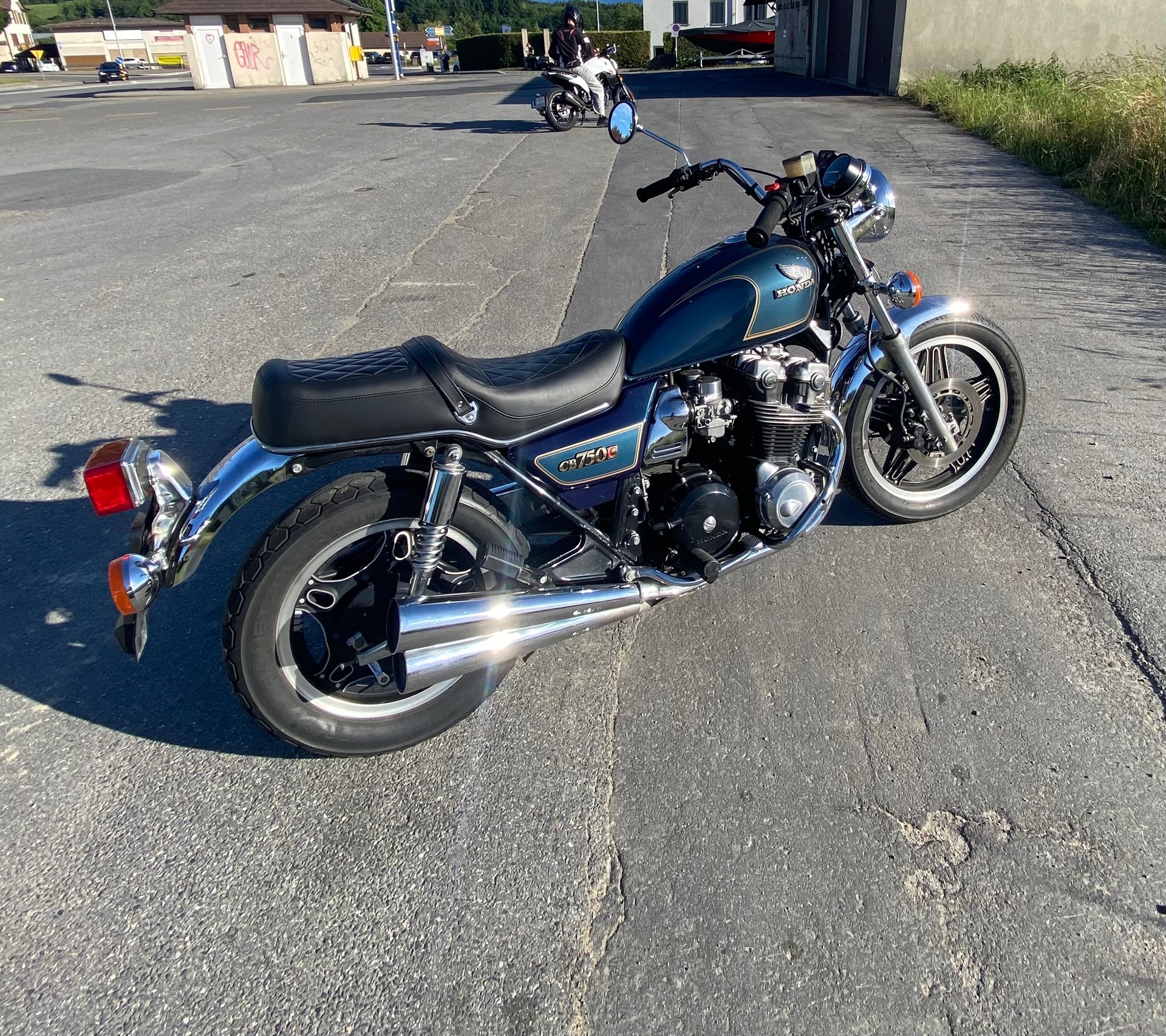 HONDA Custom-image-2
