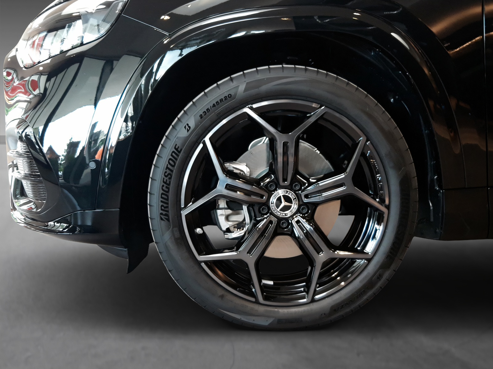 MERCEDES-BENZ GLB 220 4Matic-image-5