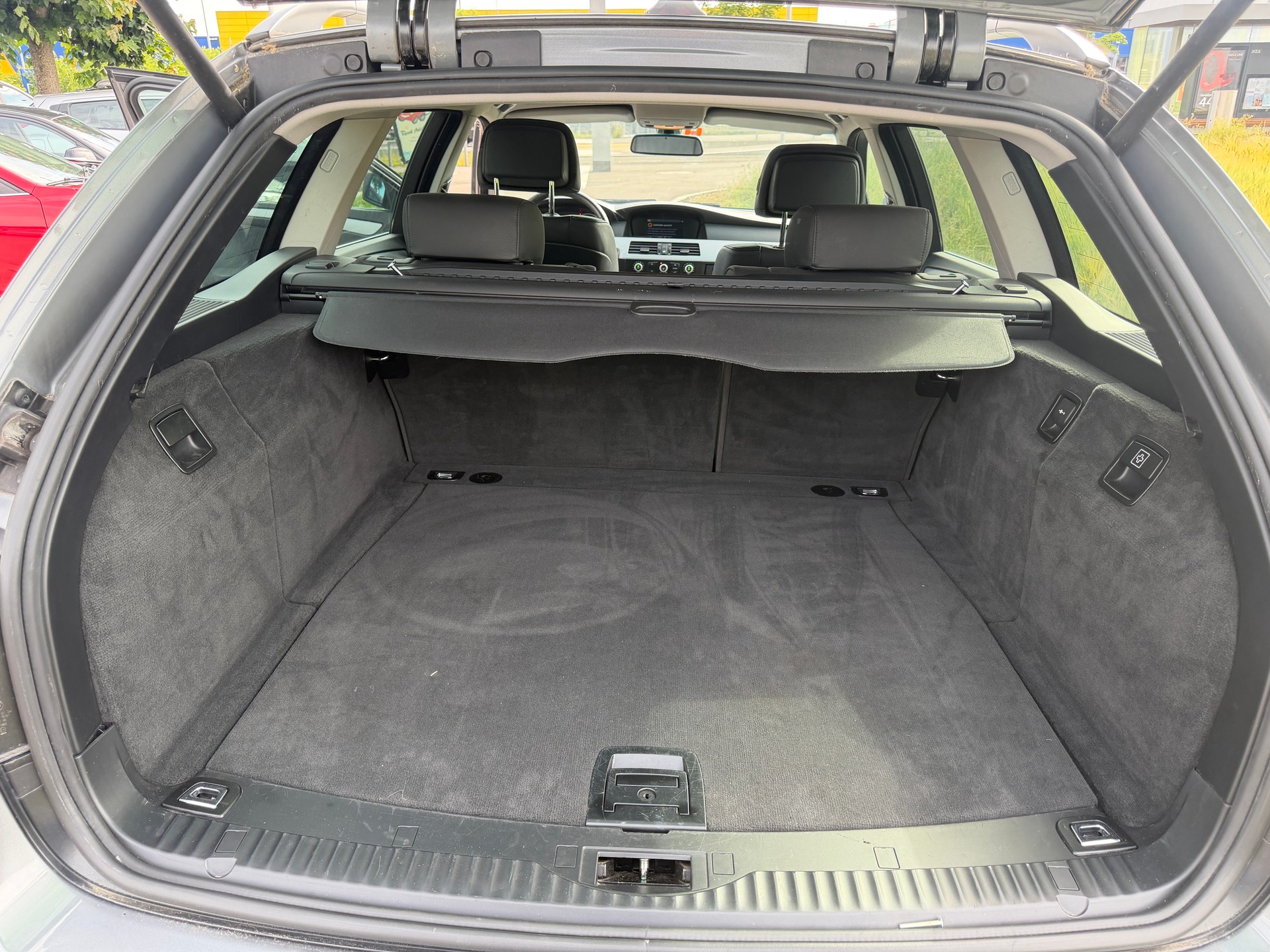 BMW 523i Touring more4you Steptronic-image-12