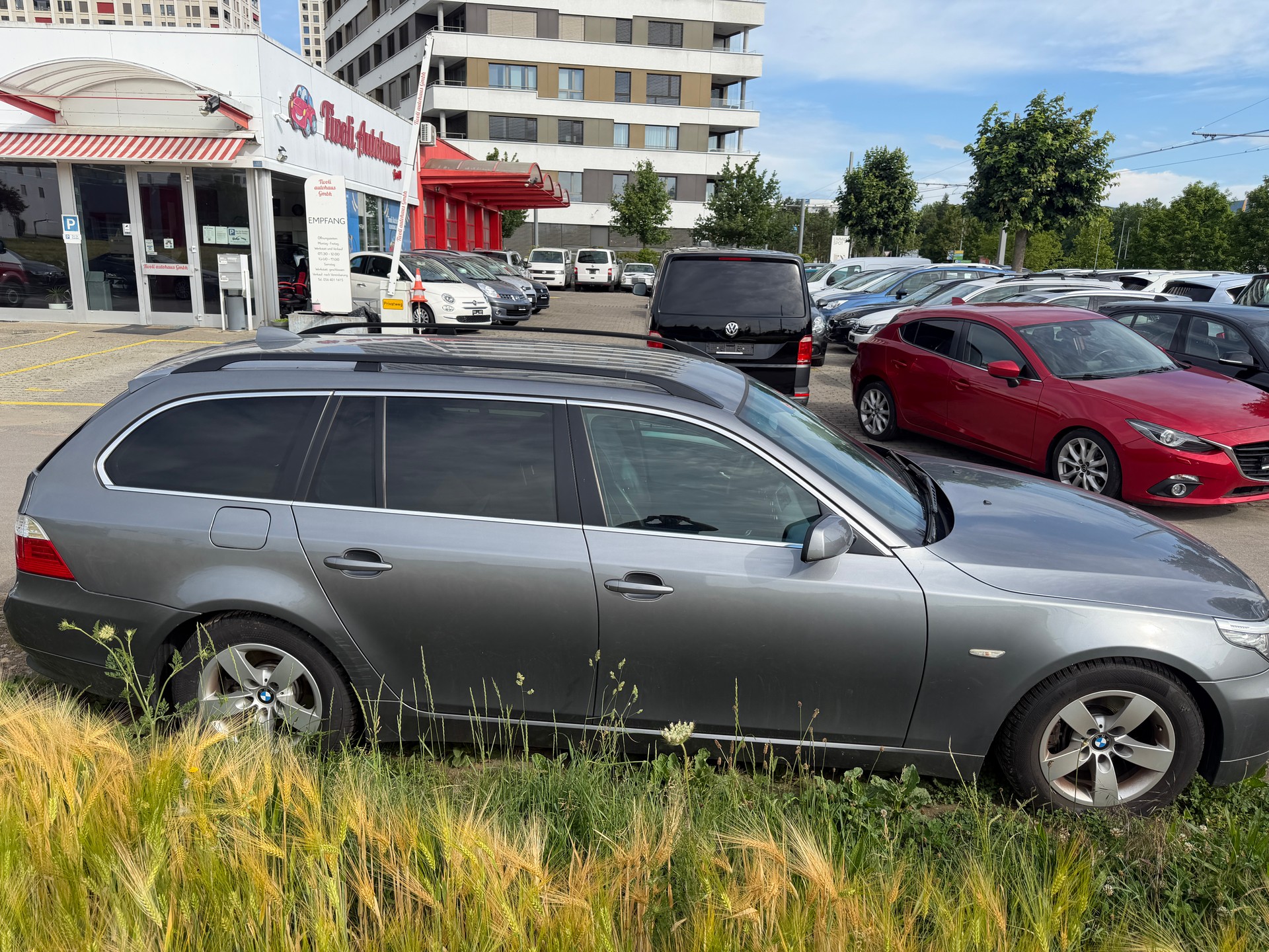 BMW 523i Touring more4you Steptronic-showroom-element-3