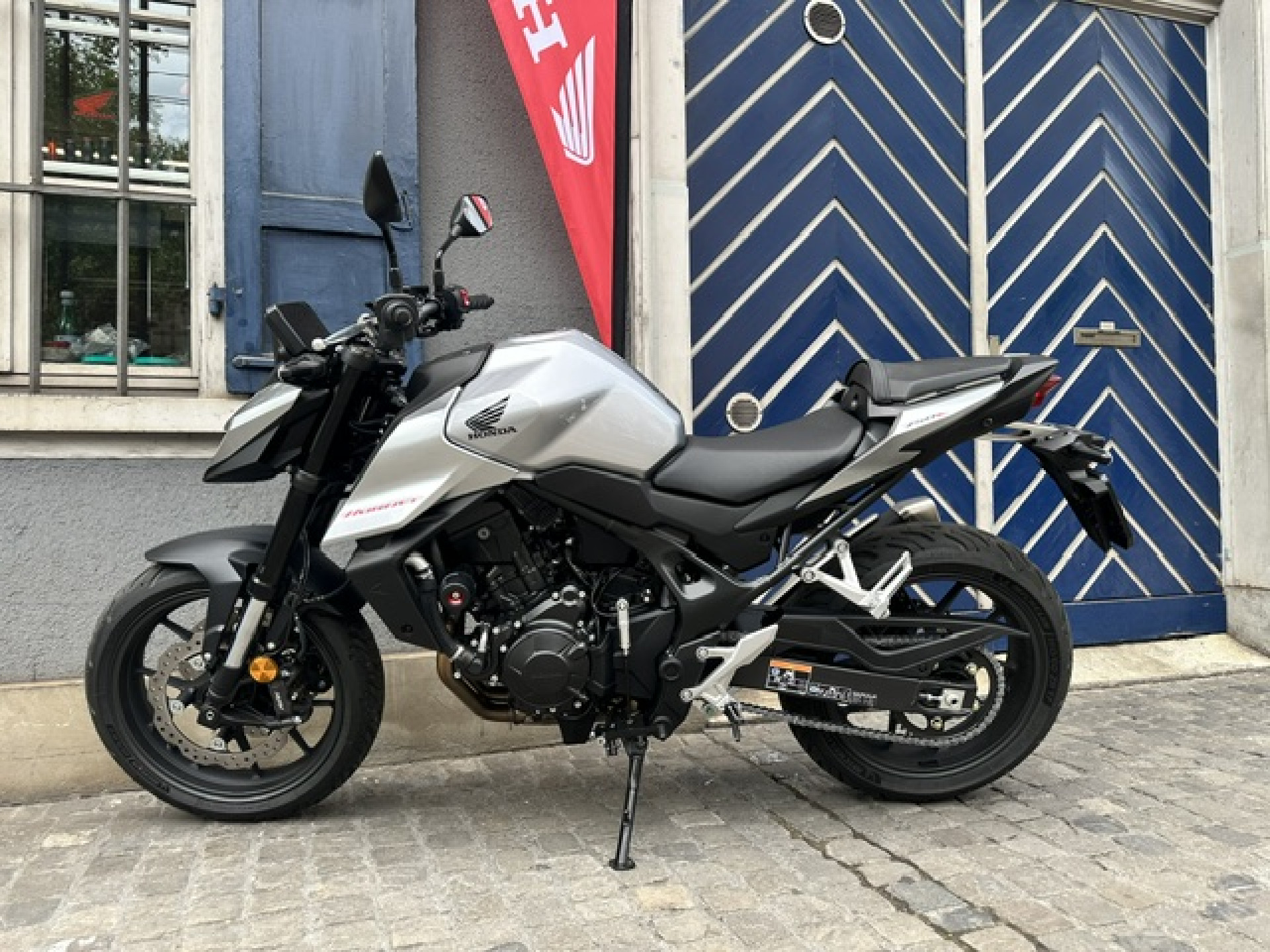 HONDA CB 750 Hornet 35KW/ Mit diversem Honda Zubehör gratis-image-2