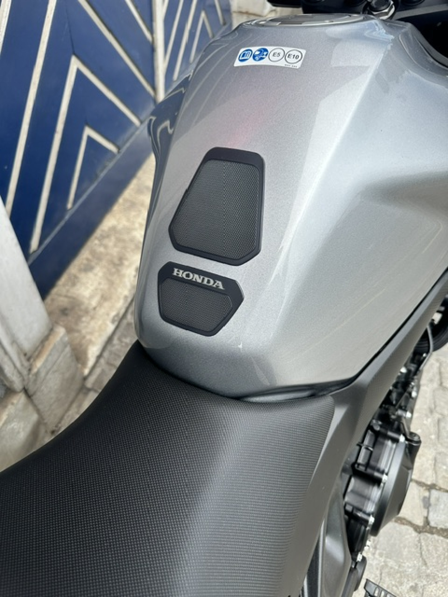 HONDA CB 750 Hornet 35KW/ Mit diversem Honda Zubehör gratis-image-5