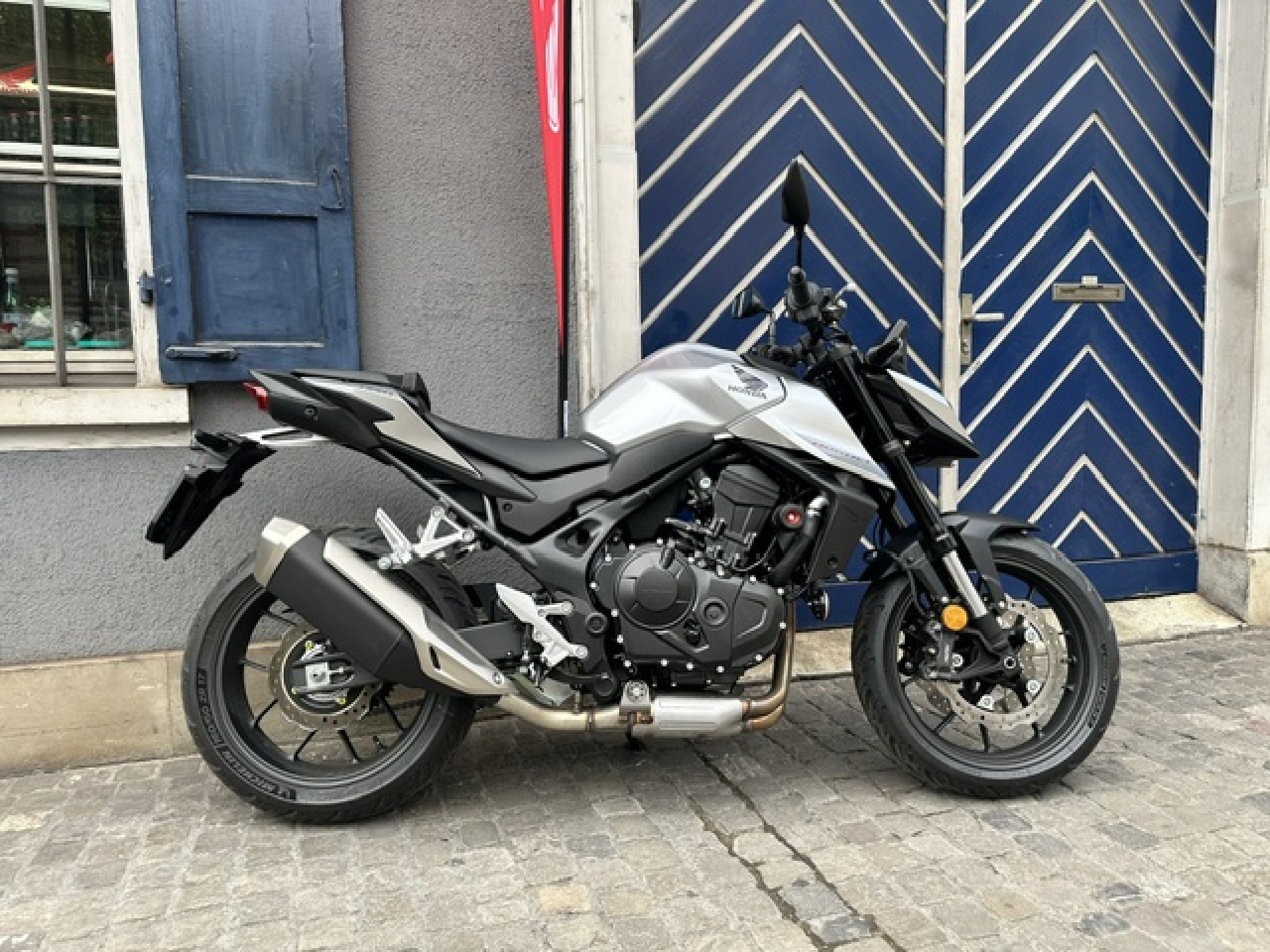 HONDA CB 750 Hornet 35KW/ Mit diversem Honda Zubehör gratis