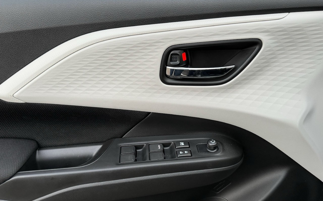 SUZUKI NEW SWIFT 1.2 COMPACT+ HYBRID 4X4-image-22
