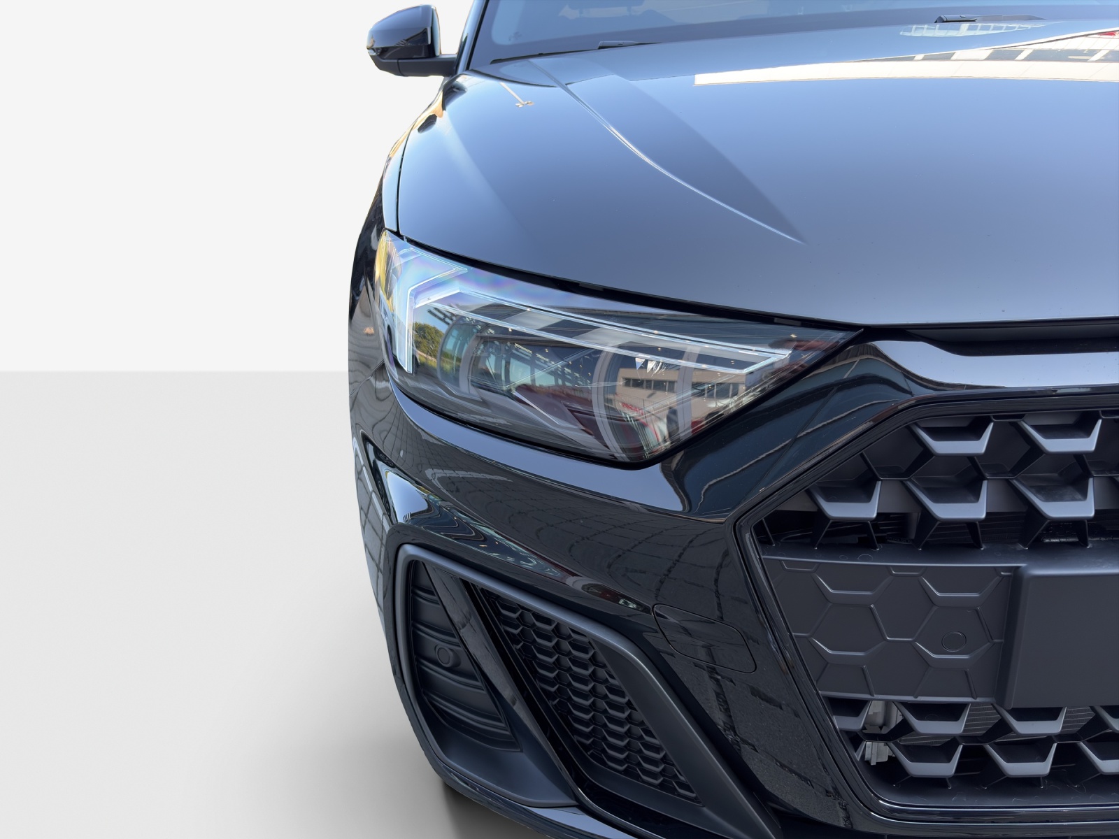 AUDI A1 Sportback 30 TFSI S Line Attraction S-tronic-image-15