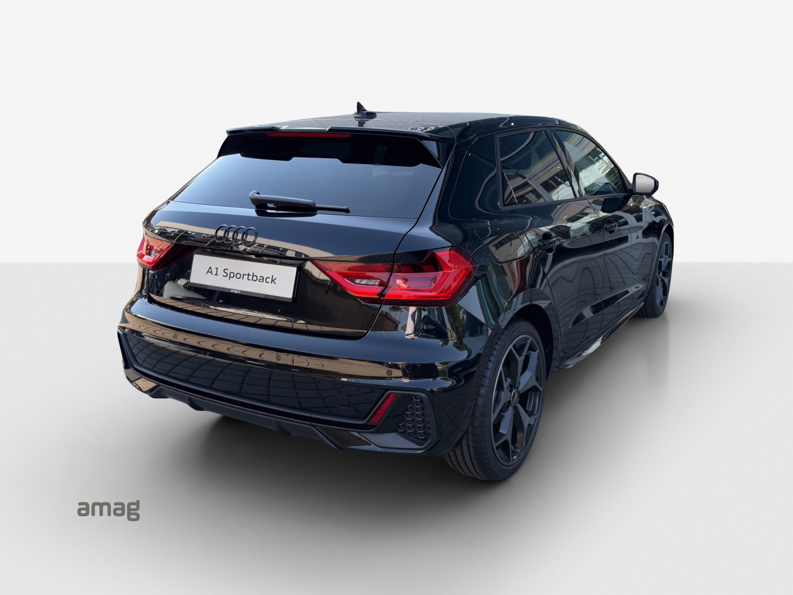 AUDI A1 Sportback 30 TFSI S Line Attraction S-tronic-image-4