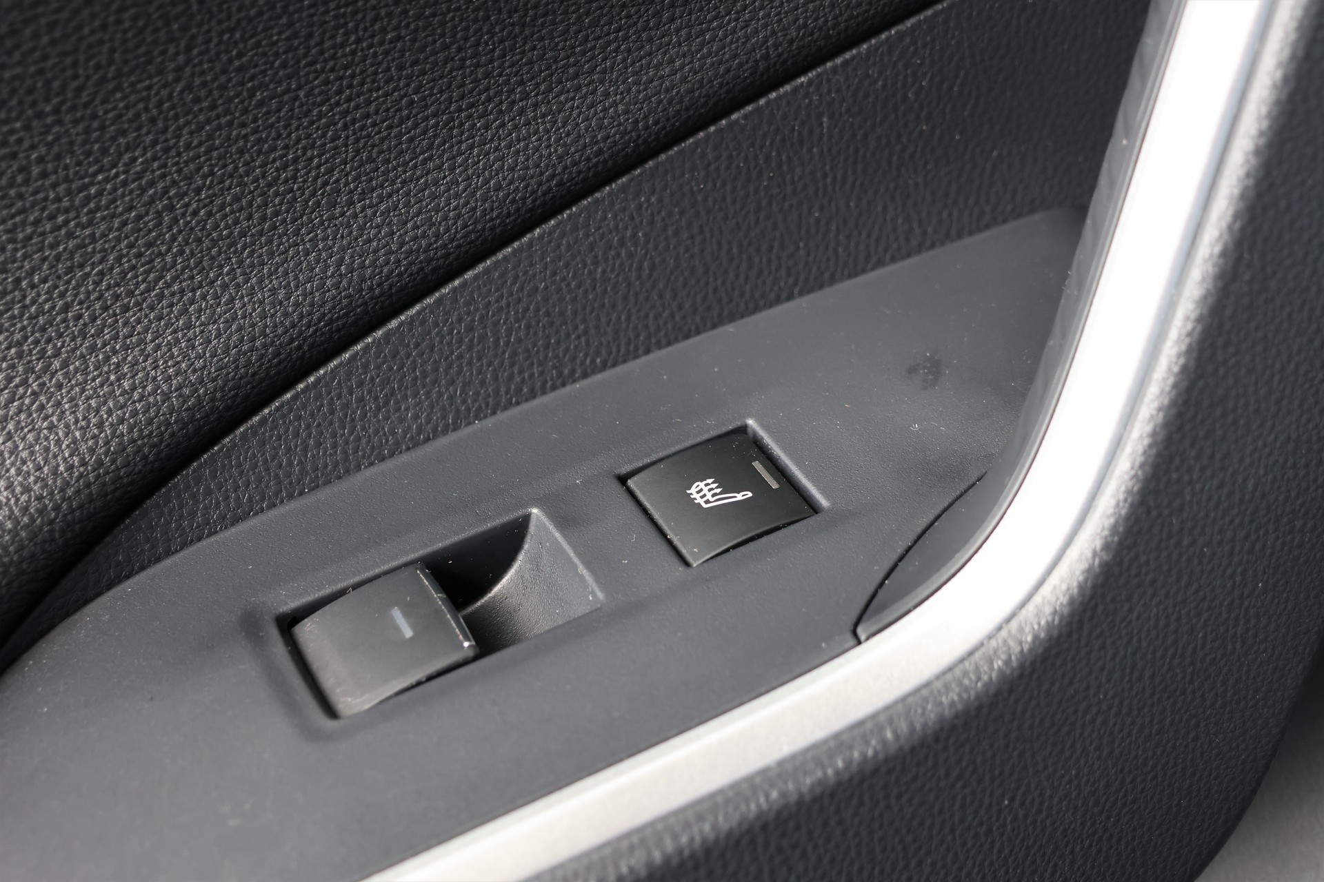 SUZUKI Across 2.5 Plug-in-Hybrid Compact Top E-CVT (CH)-image-16