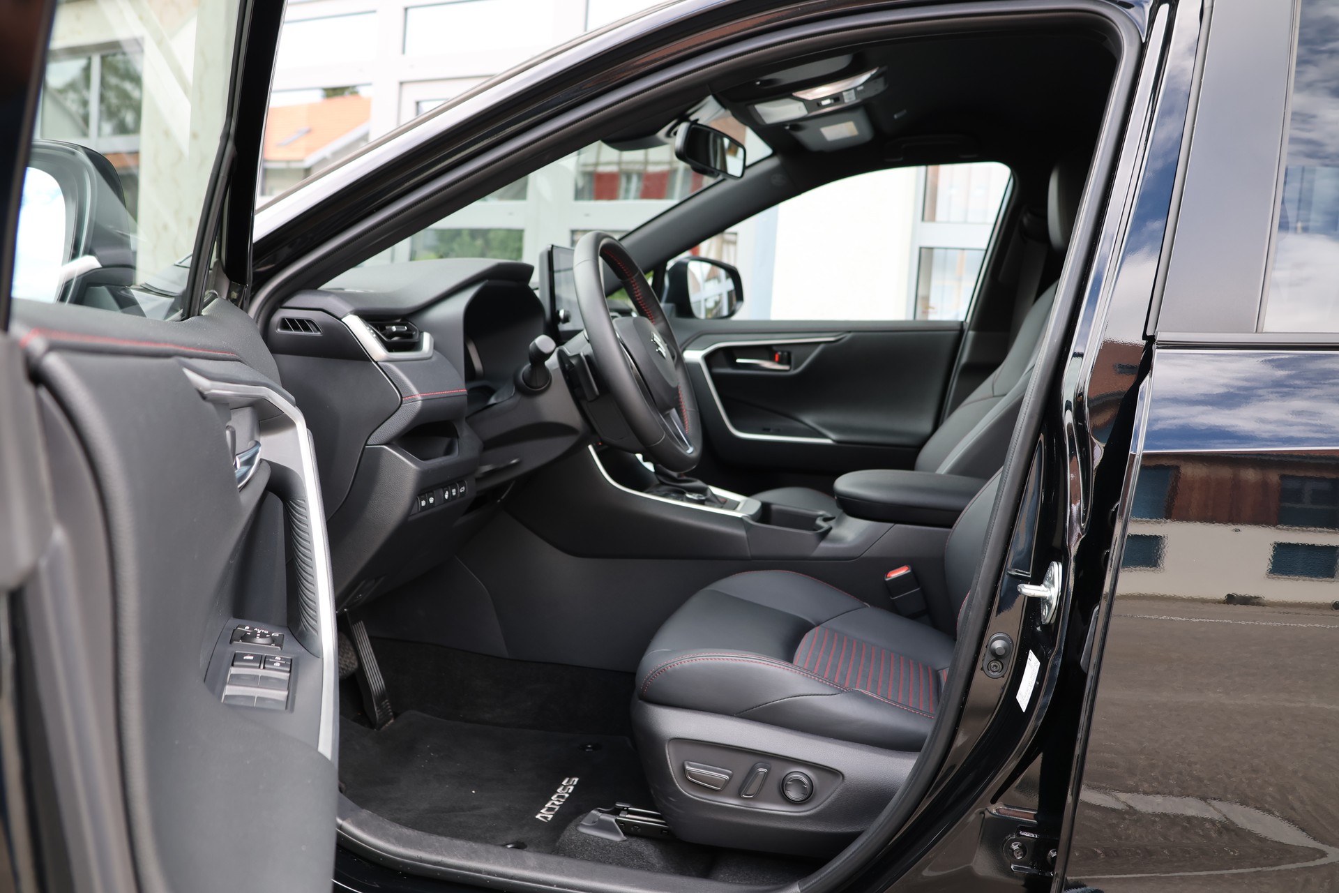 SUZUKI Across 2.5 Plug-in-Hybrid Compact Top E-CVT (CH)-image-8