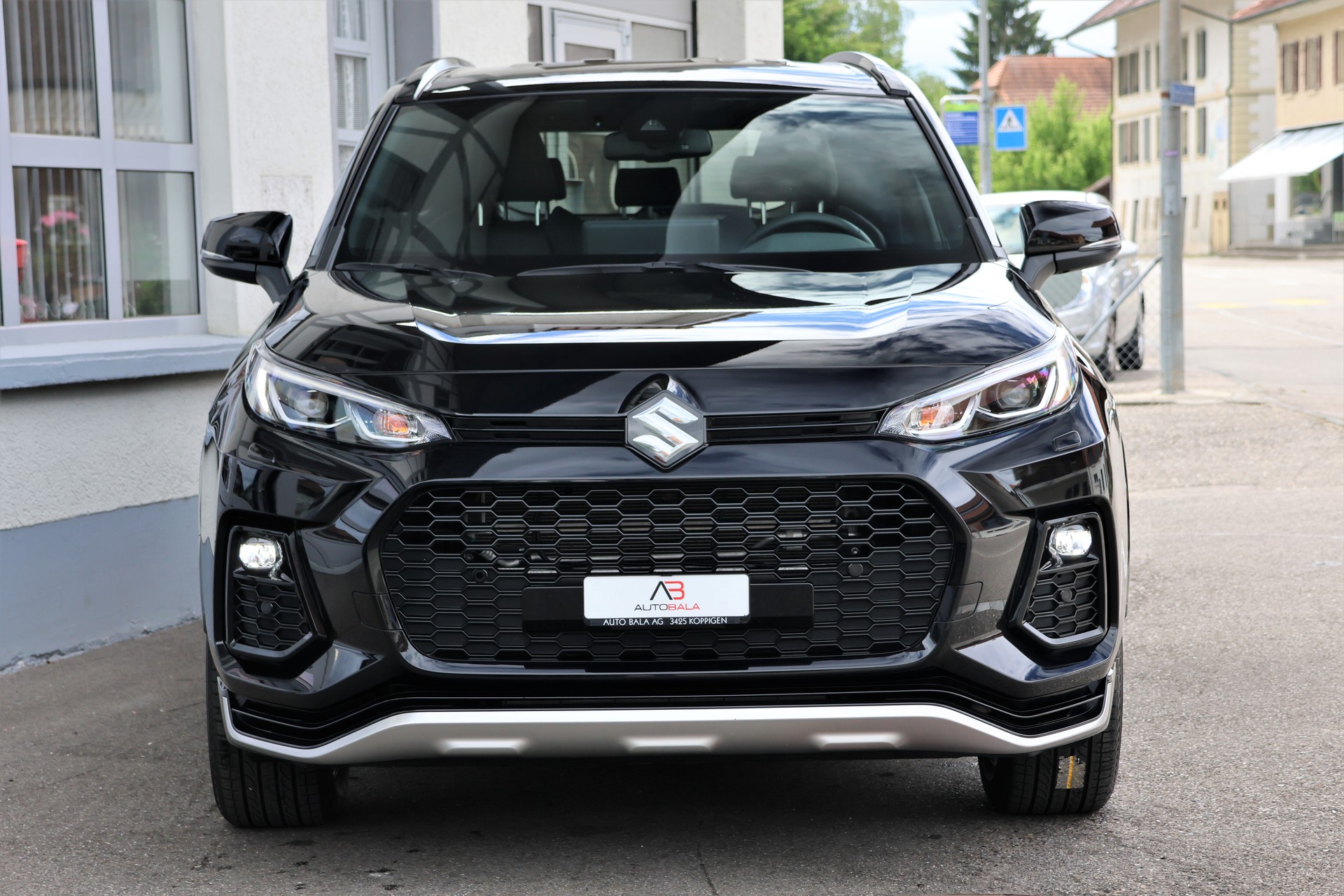 SUZUKI Across 2.5 Plug-in-Hybrid Compact Top E-CVT (CH)-showroom-element-1