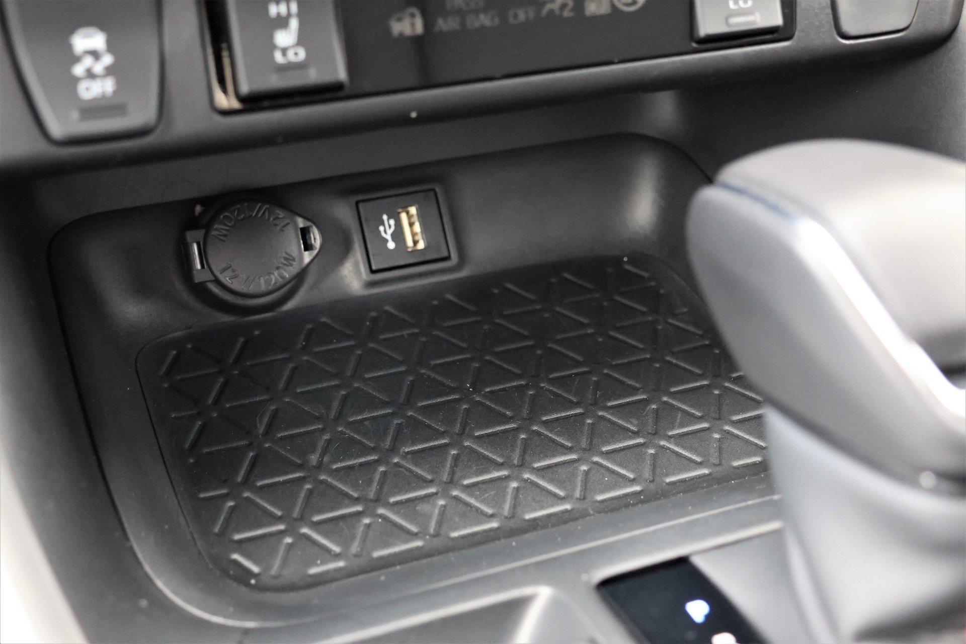 SUZUKI Across 2.5 Plug-in-Hybrid Compact Top E-CVT (CH)-image-22