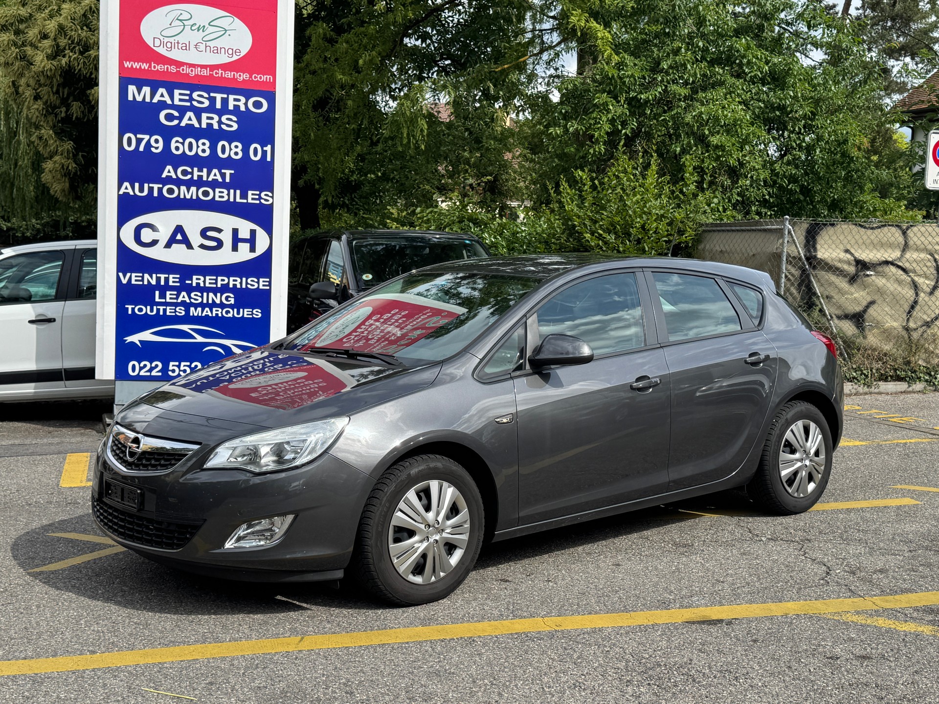 OPEL Astra 1.4i 16V Turbo Cosmo-image-1