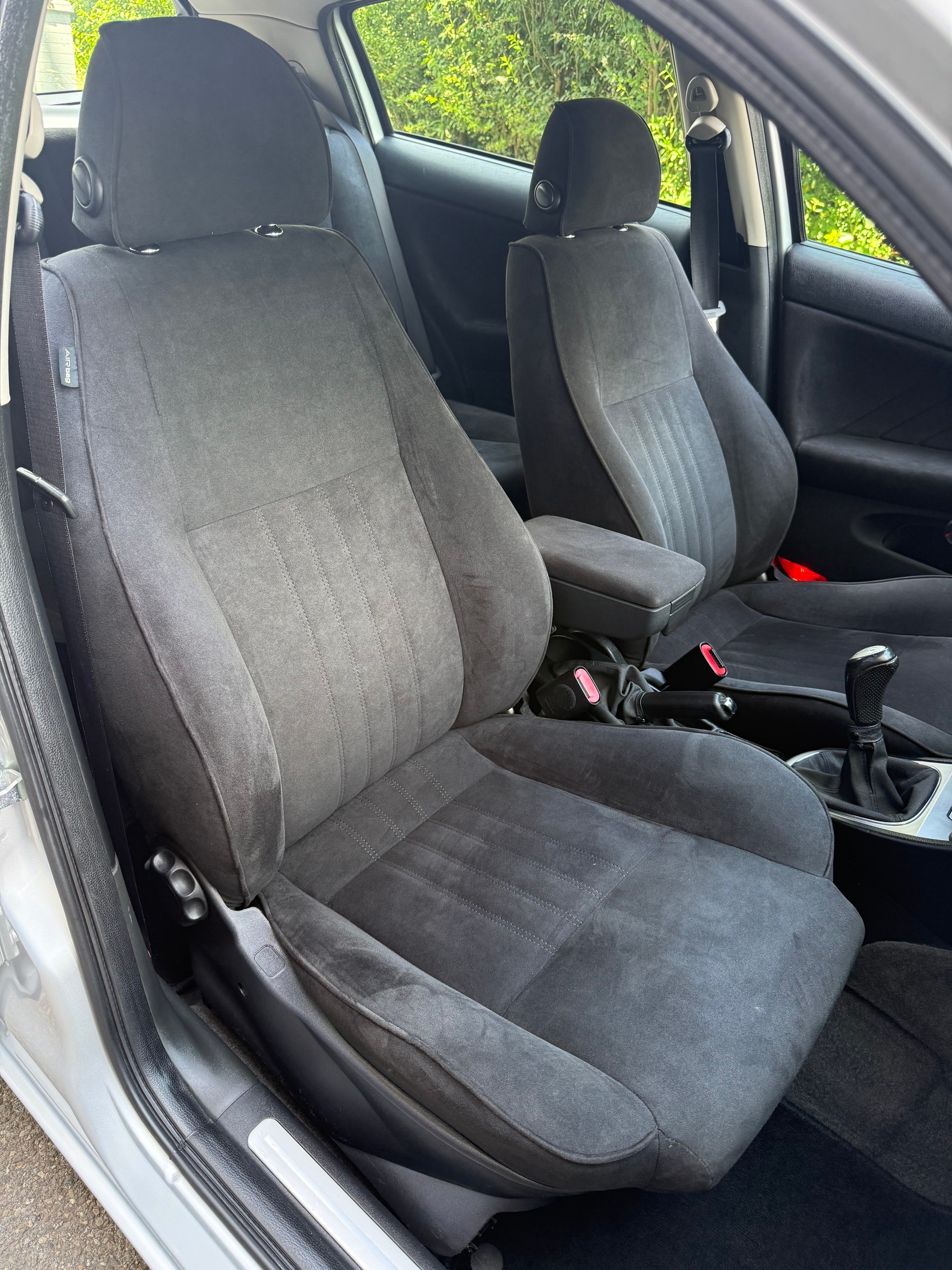 ALFA ROMEO 147 1.6 TS 16V Distinctive-image-9