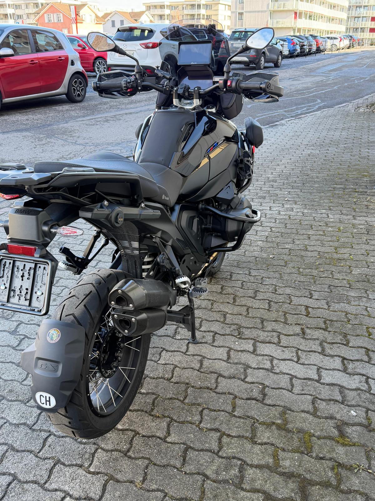 BMW R 1300 GS-image-4
