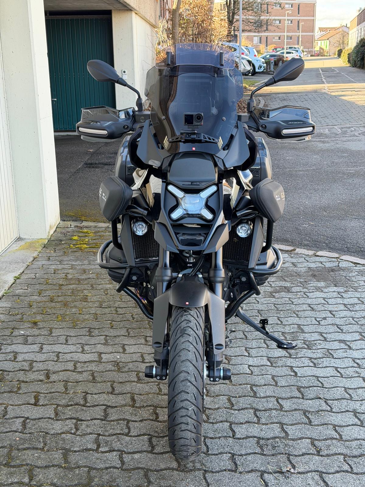 BMW R 1300 GS-image-3