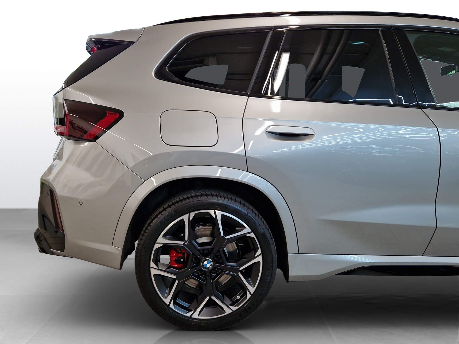 BMW X1 xDrive M35i-image-20