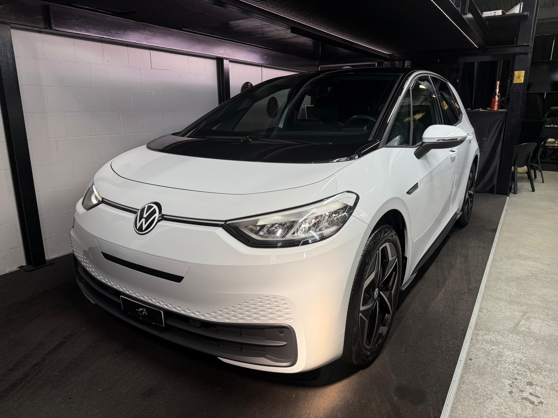 VW ID.3 Pro S 77 kWh 75 Edition-showroom-element-1