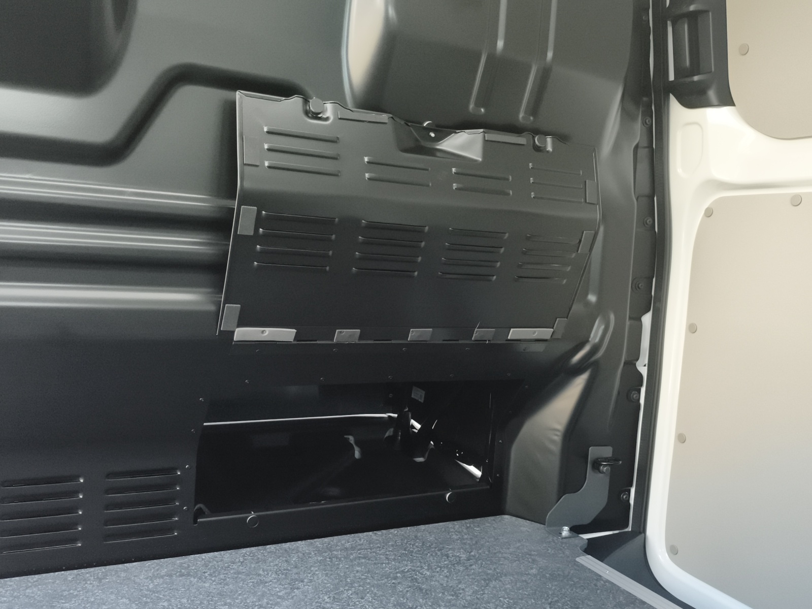 FORD Transit Custom Van 280 L1 2.0 EcoBlue Trend-image-14