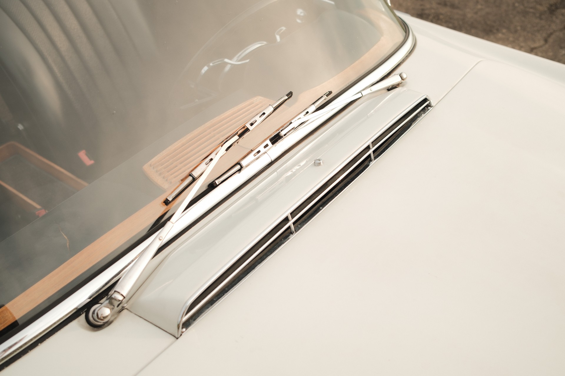 MERCEDES-BENZ SL 230-image-11