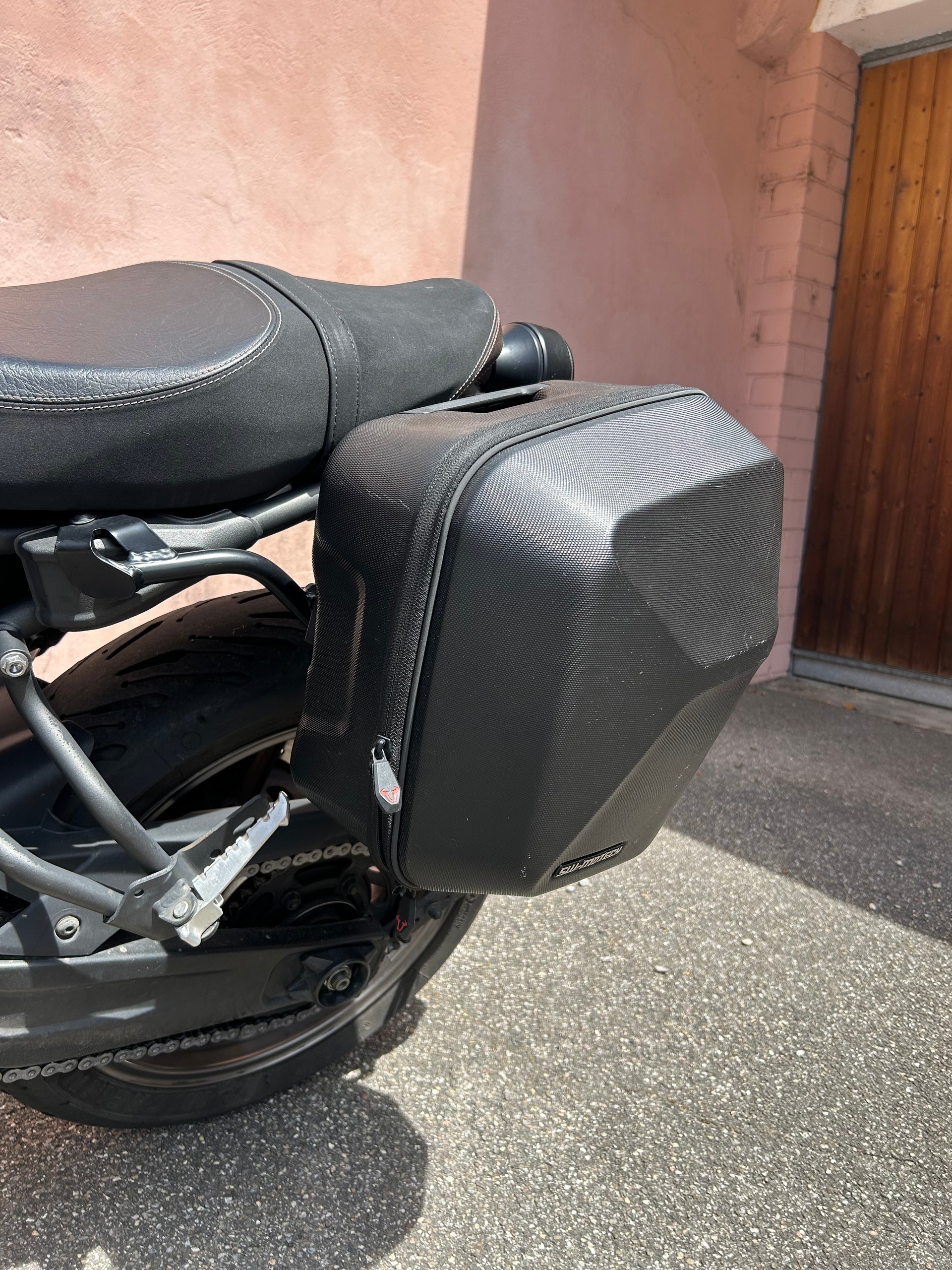 YAMAHA XSR 700-image-12