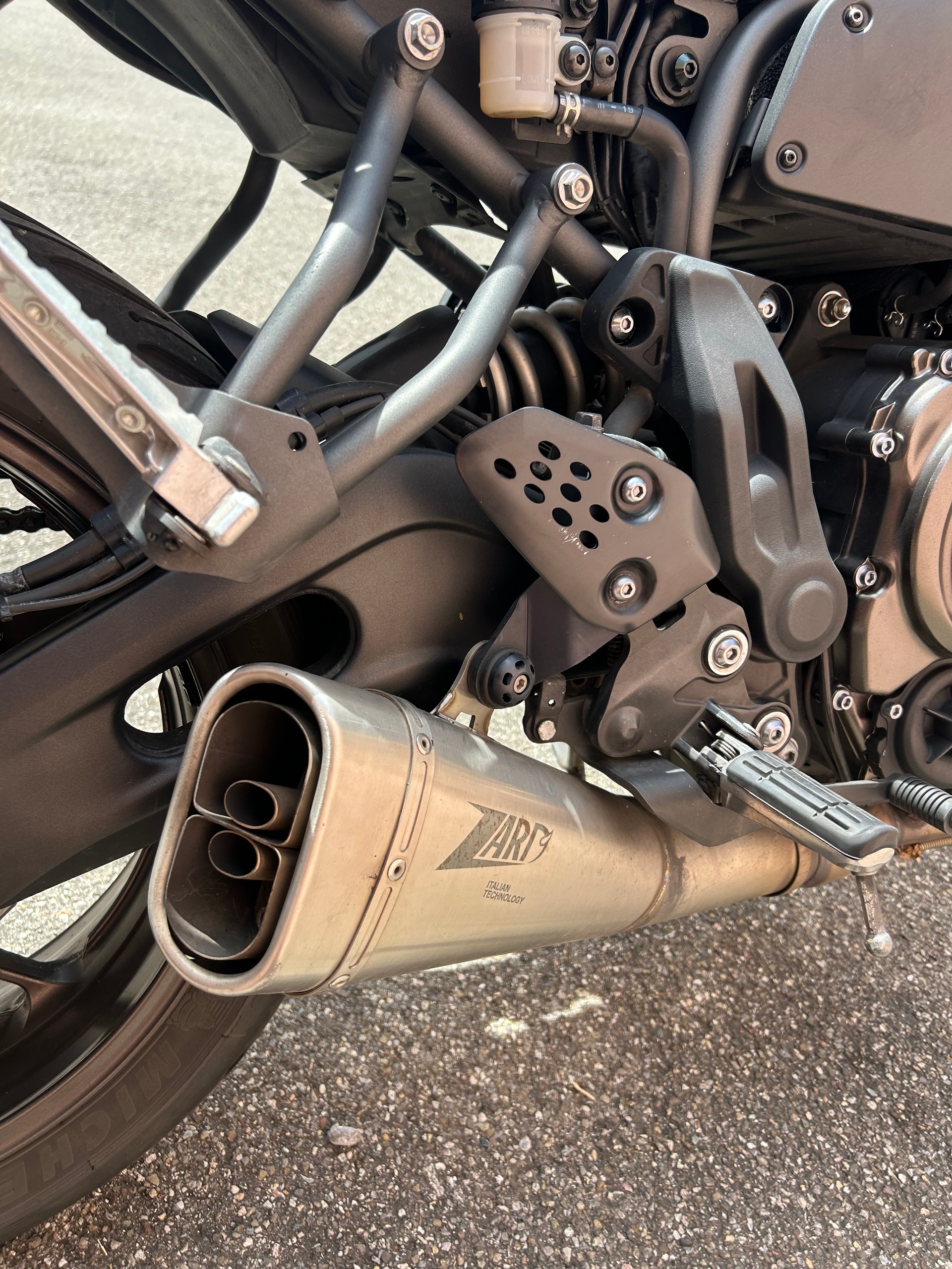 YAMAHA XSR 700-image-11