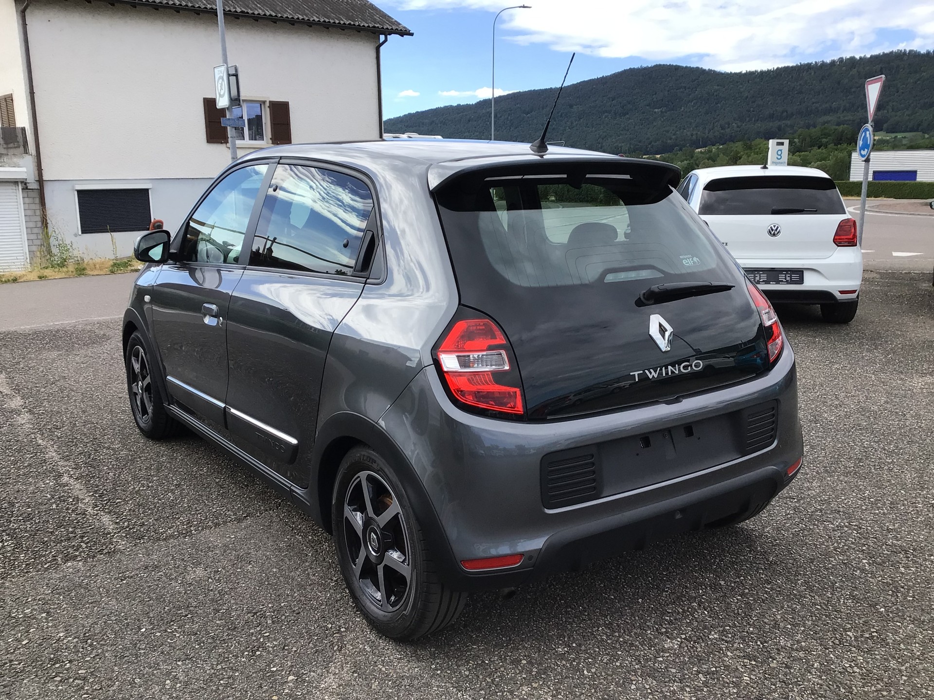 RENAULT Twingo 0.9 Intens EDC-image-12
