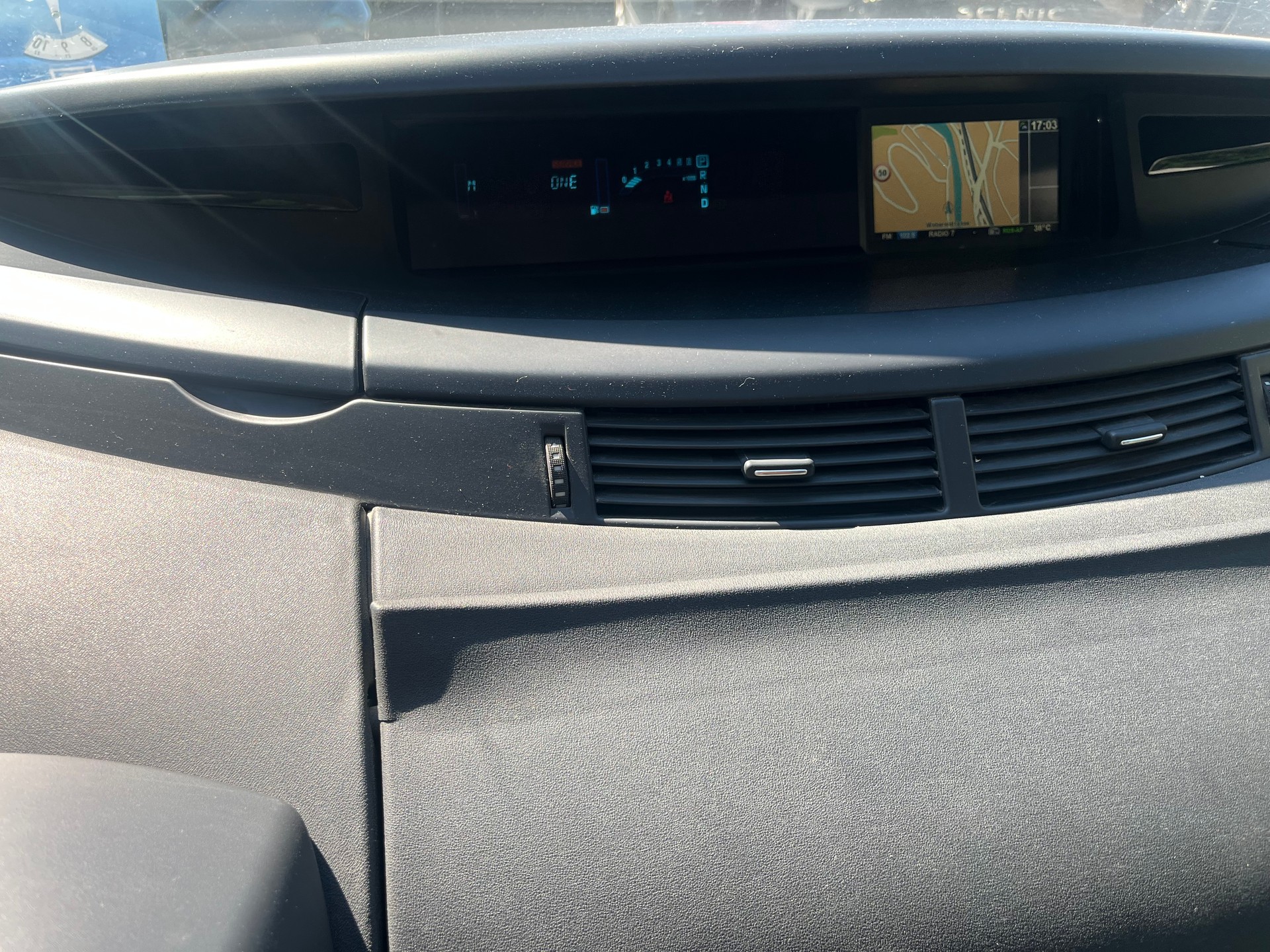 RENAULT Espace 2.0 dCi Dynamique Automatic-image-6
