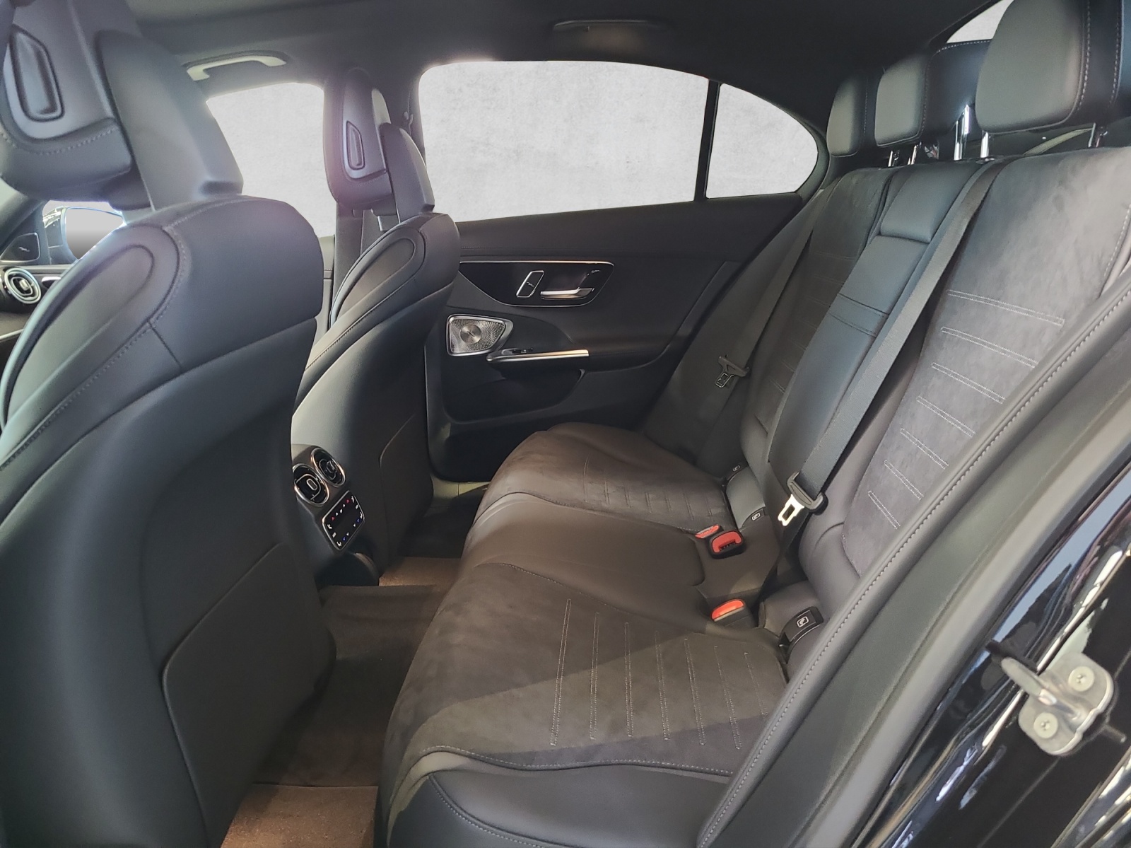 MERCEDES-BENZ C 220 d 4 Matic Swiss Star-image-10