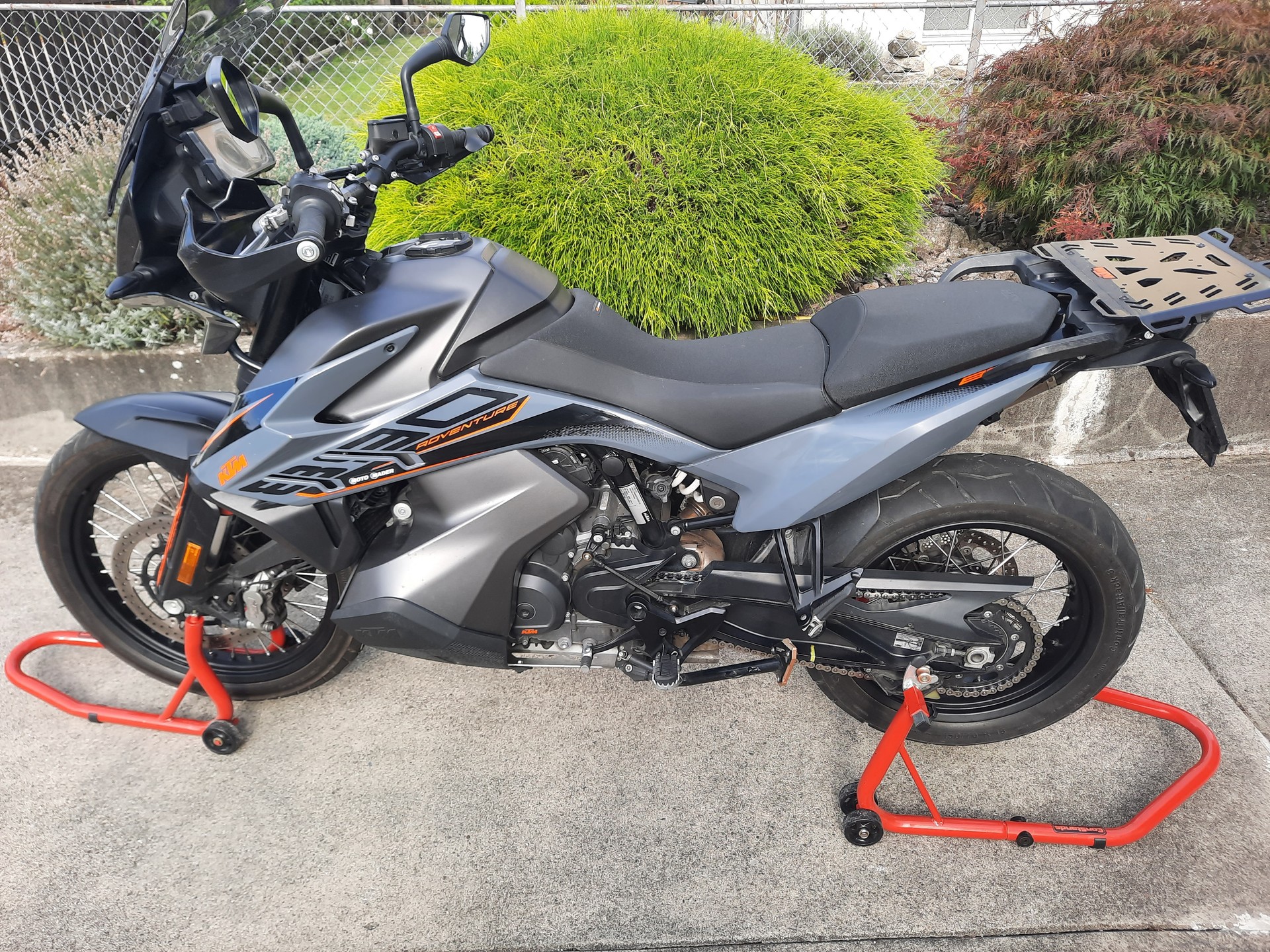 KTM 890 Adventure-image-3