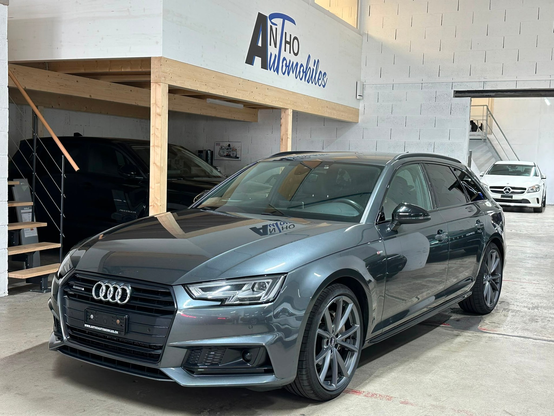 AUDI A4 Avant 2.0 TDI quattro S-tronic