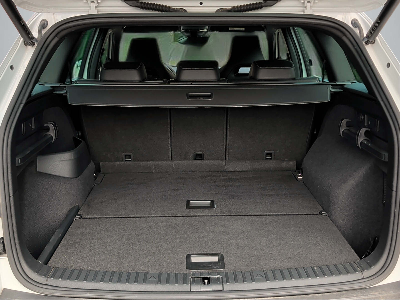 SKODA Kodiaq 2.0 TSI 4x4 SportLine-image-8