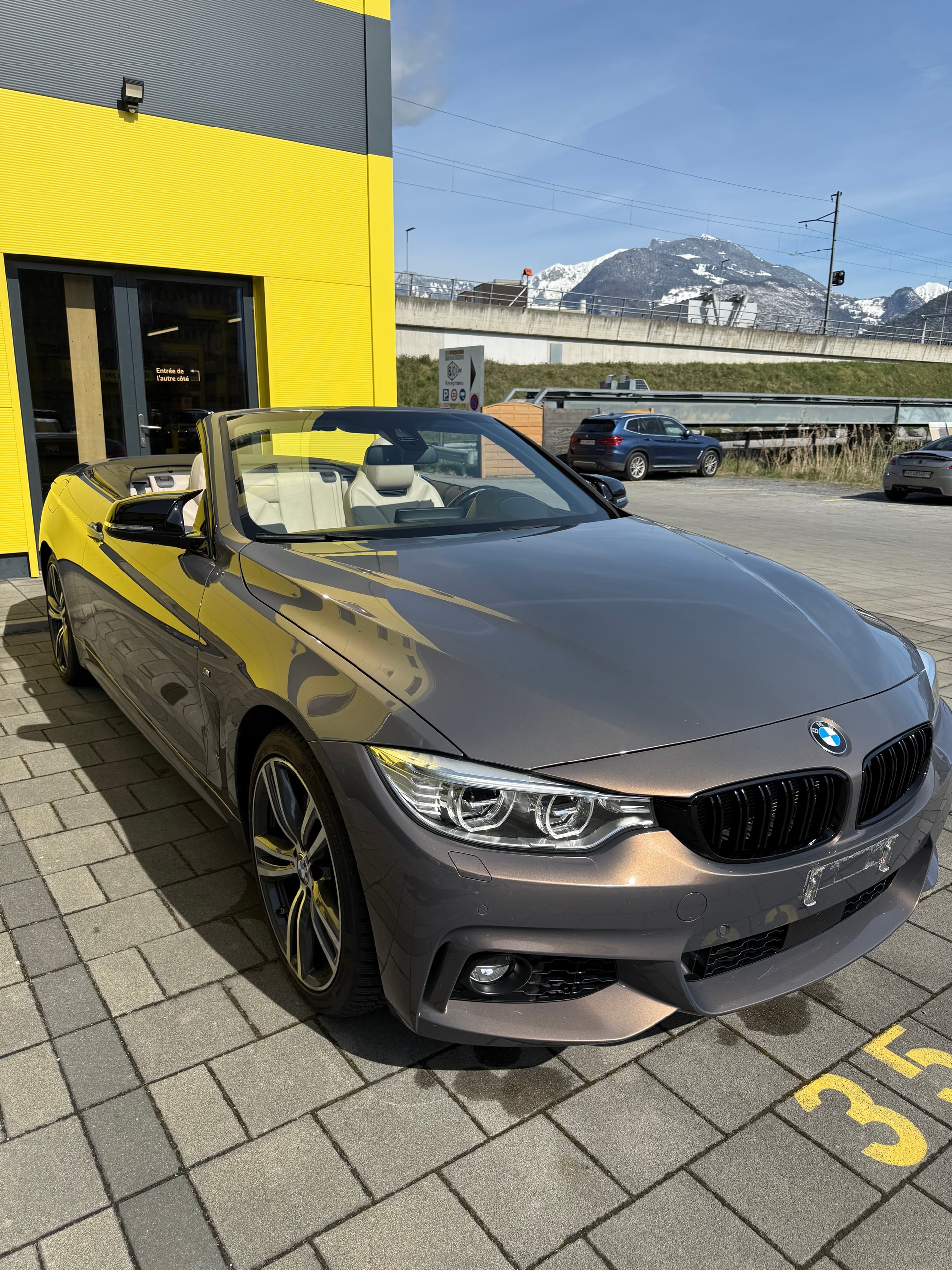 BMW 435i xDrive M sport cabrio-image-2
