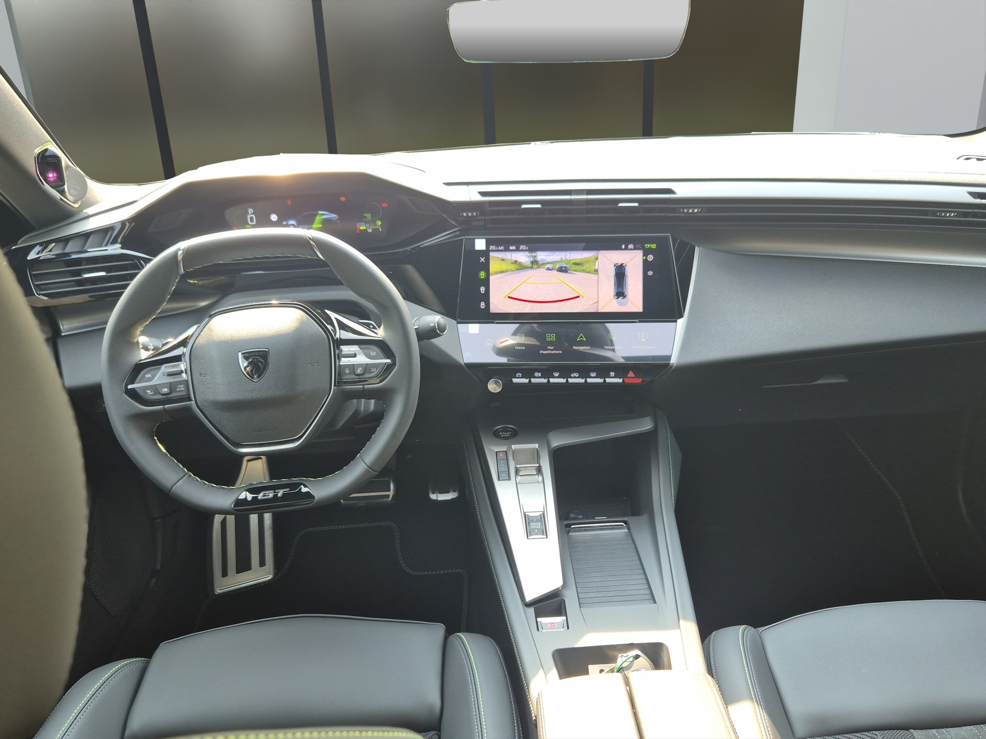 PEUGEOT 408 1.2 Hybrid GT Exclusive-image-12
