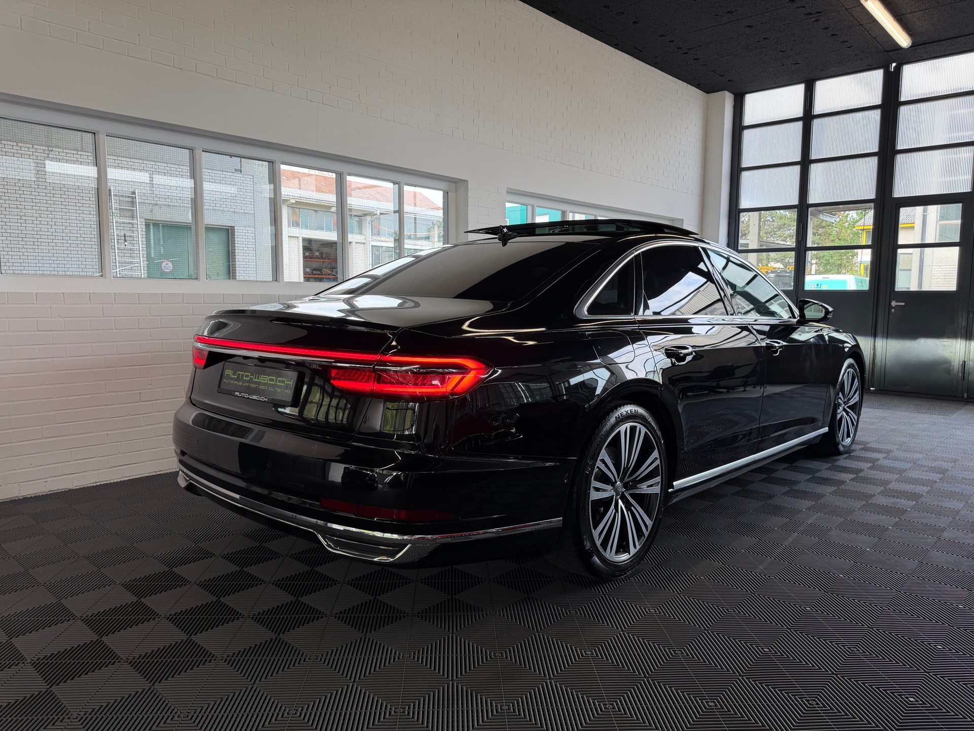 AUDI A8 50 TDI quattro tiptronic-showroom-element-2