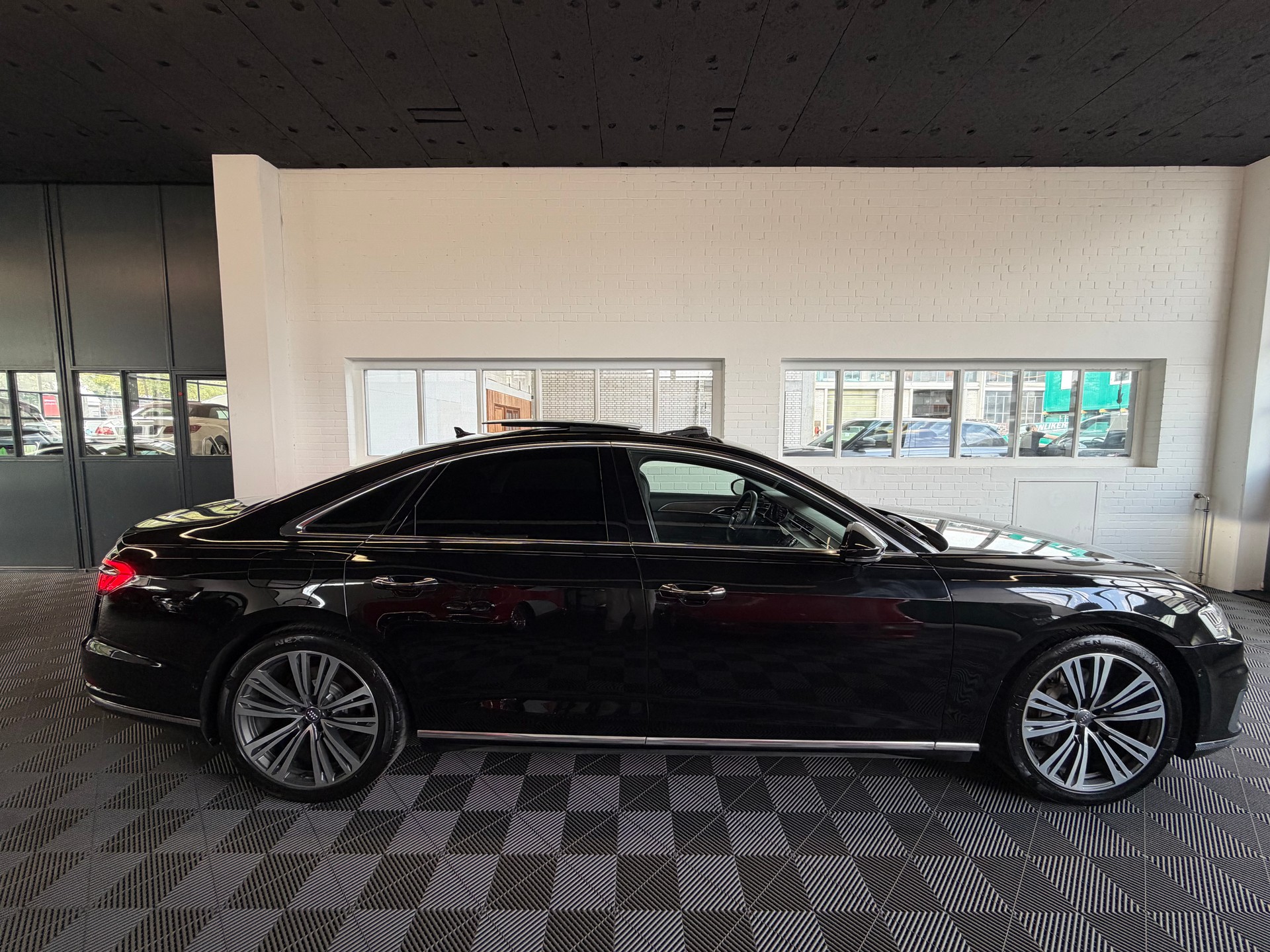 AUDI A8 50 TDI quattro tiptronic-showroom-element-1