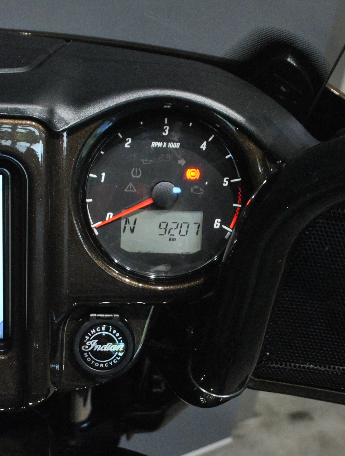 INDIAN Roadmaster Dark Horse-image-5