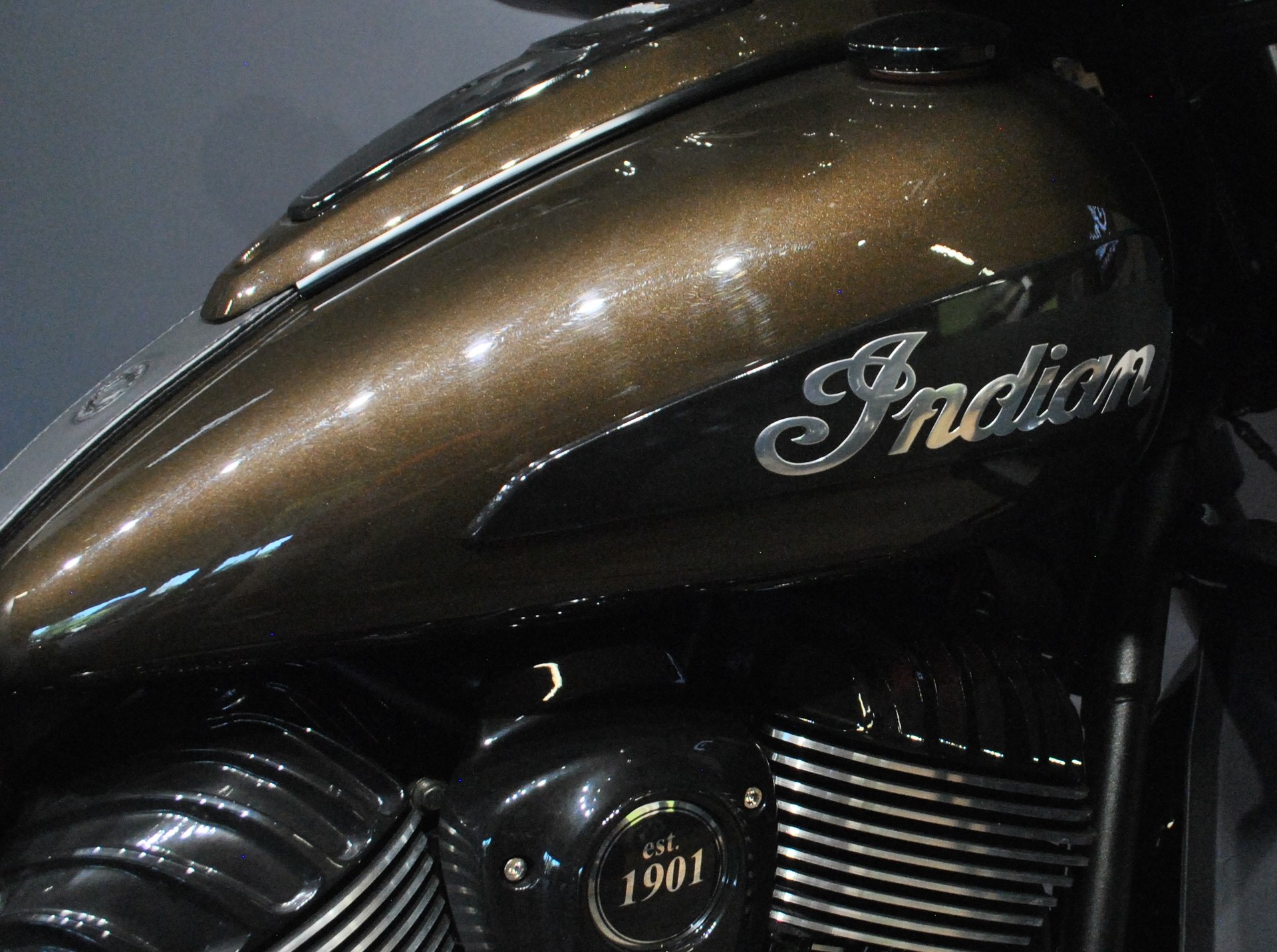 INDIAN Roadmaster Dark Horse-image-6