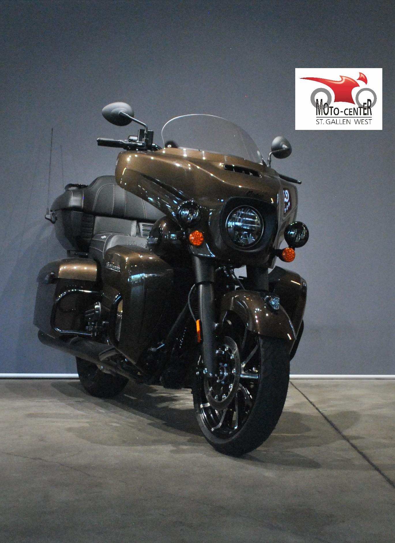 INDIAN Roadmaster Dark Horse-image-0