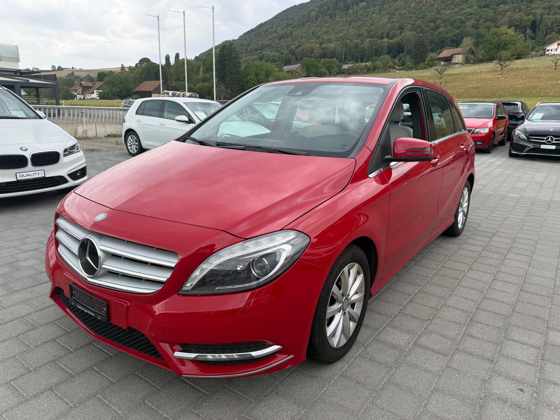 MERCEDES-BENZ B 220 4Matic 7G-DCT-showroom-element-2