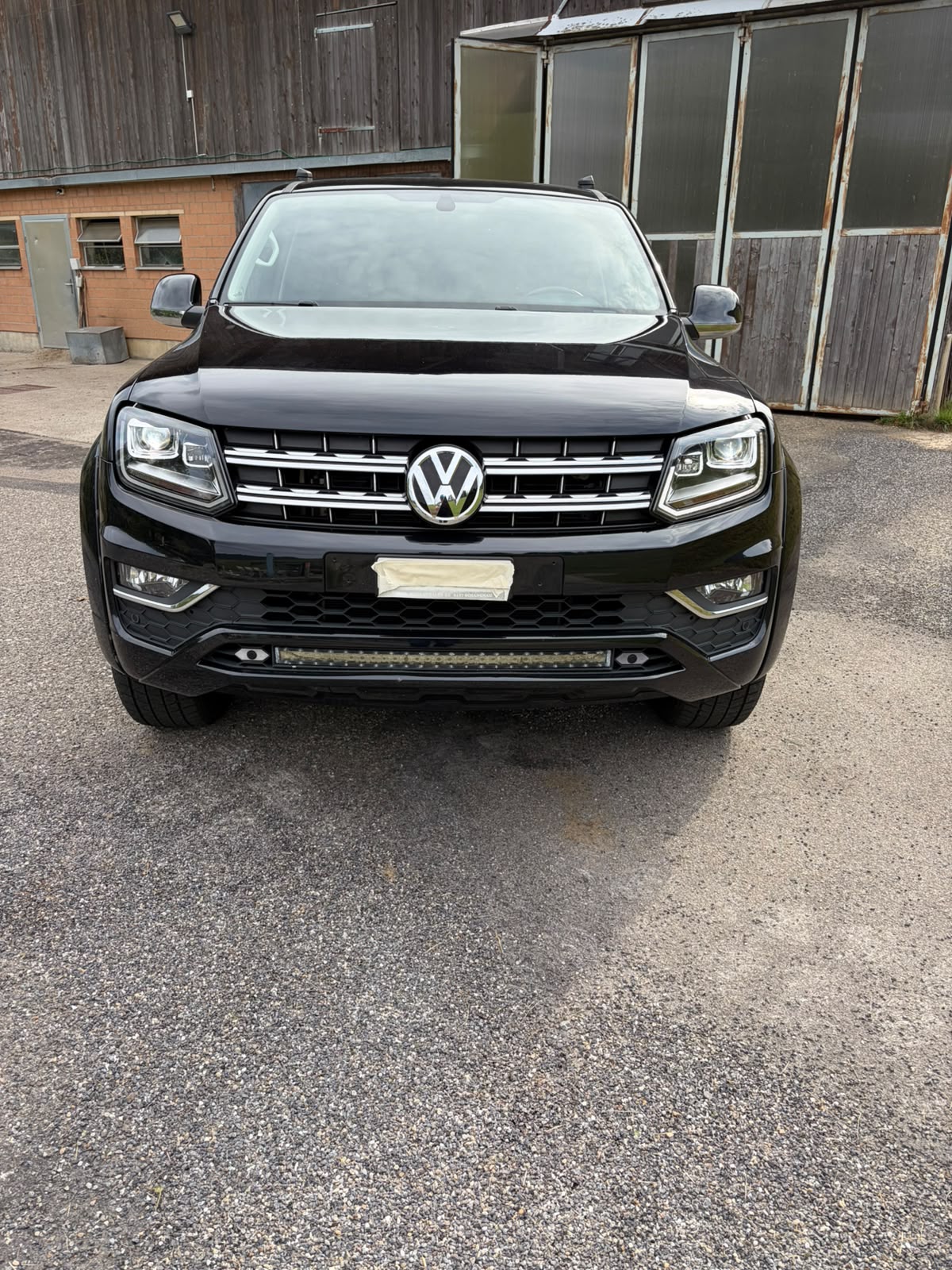 VW AMAROK-showroom-element-3