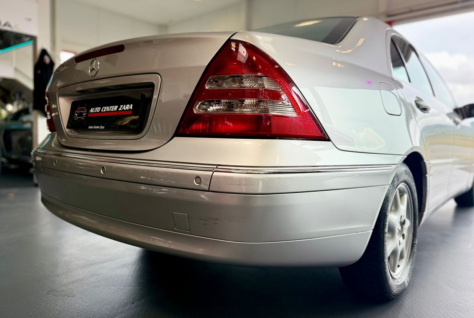 MERCEDES-BENZ C 220 CDI Elégance-image-13