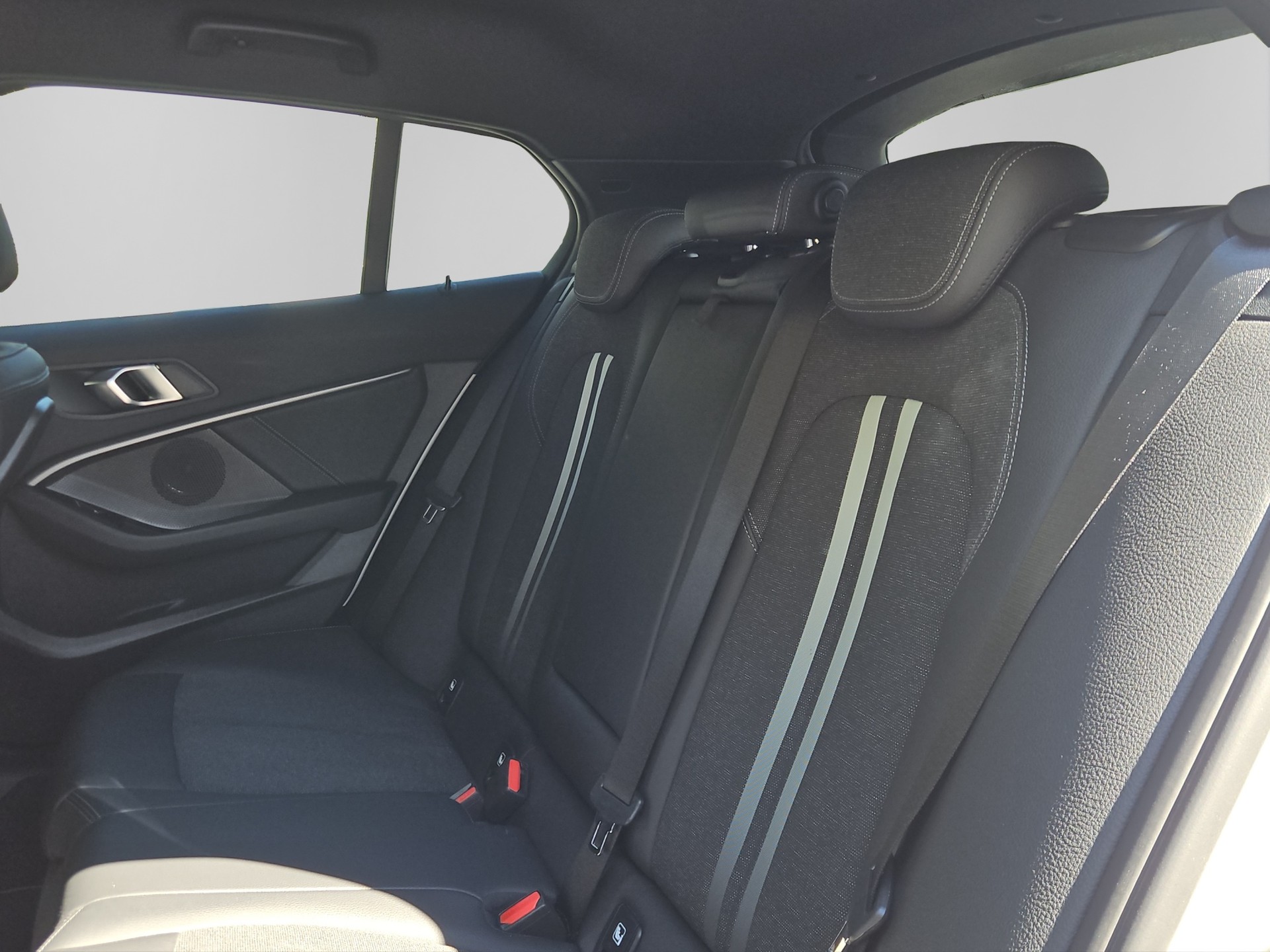 BMW 120d xDrive Steptronic Sport Line-image-18