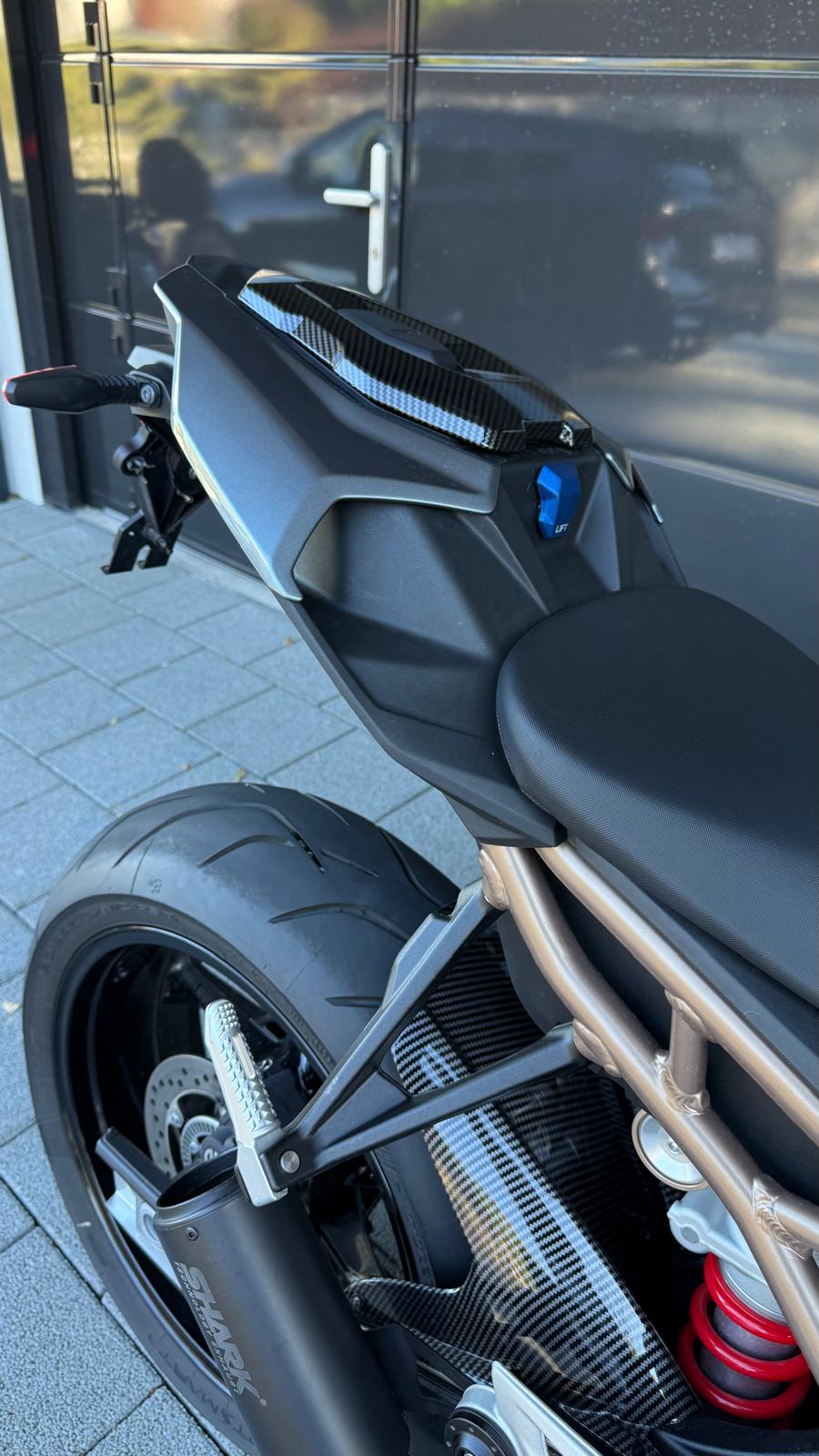BMW S 1000 R-image-2